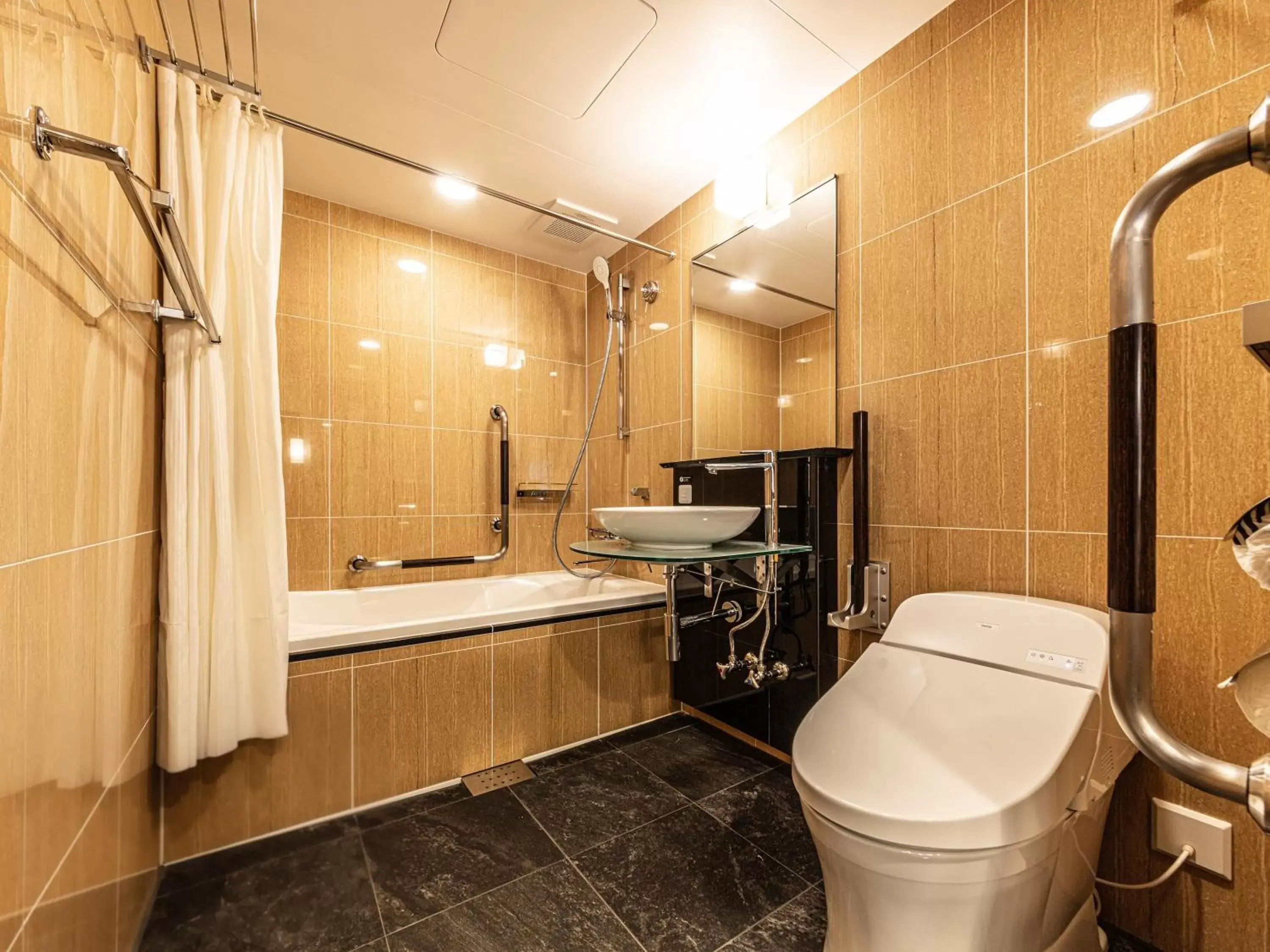 Toilet, Bathroom in APA Hotel Roppongi SIX