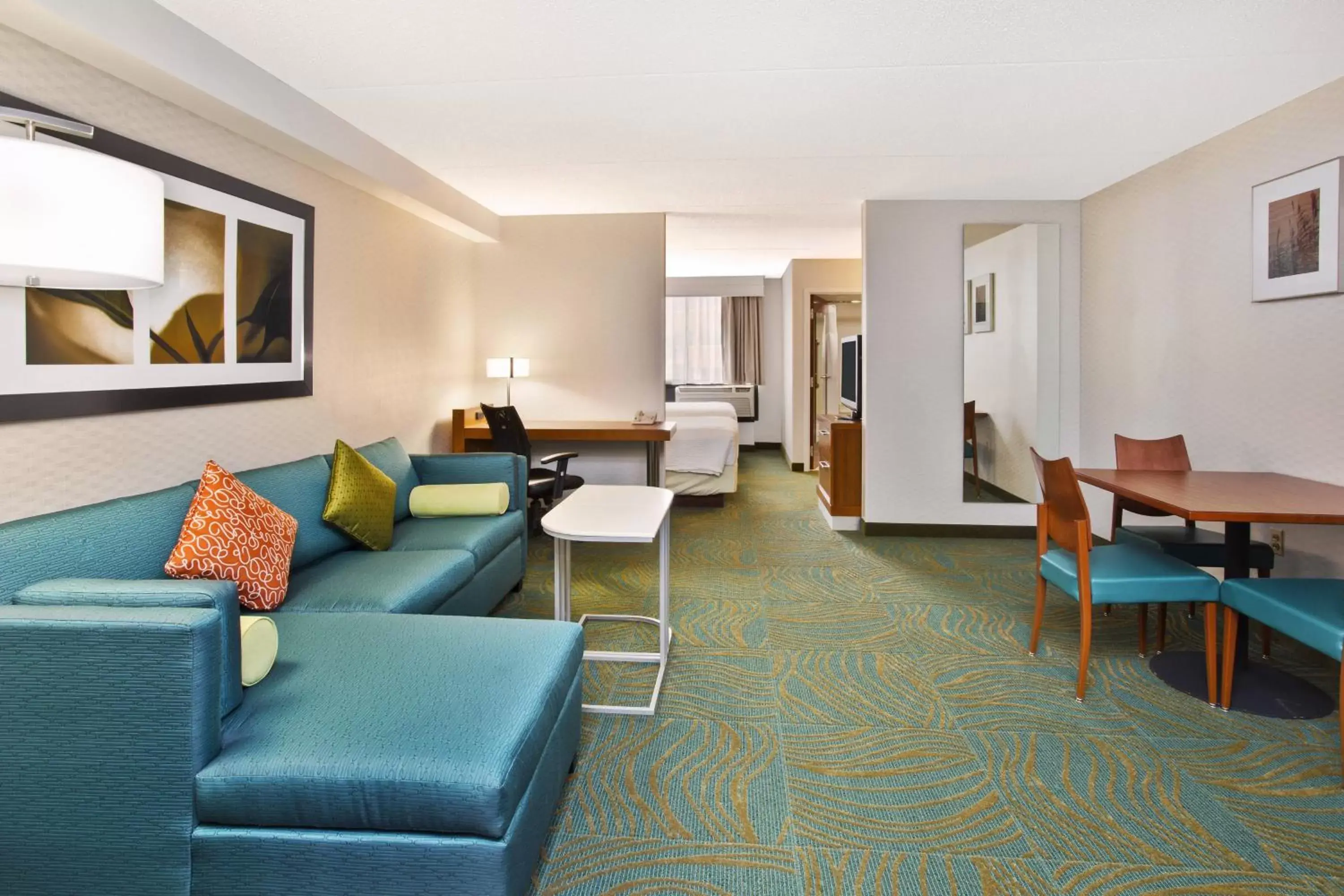 Living room, Seating Area in SpringHill Suites by Marriott Chicago Southwest at Burr Ridge Hinsdale