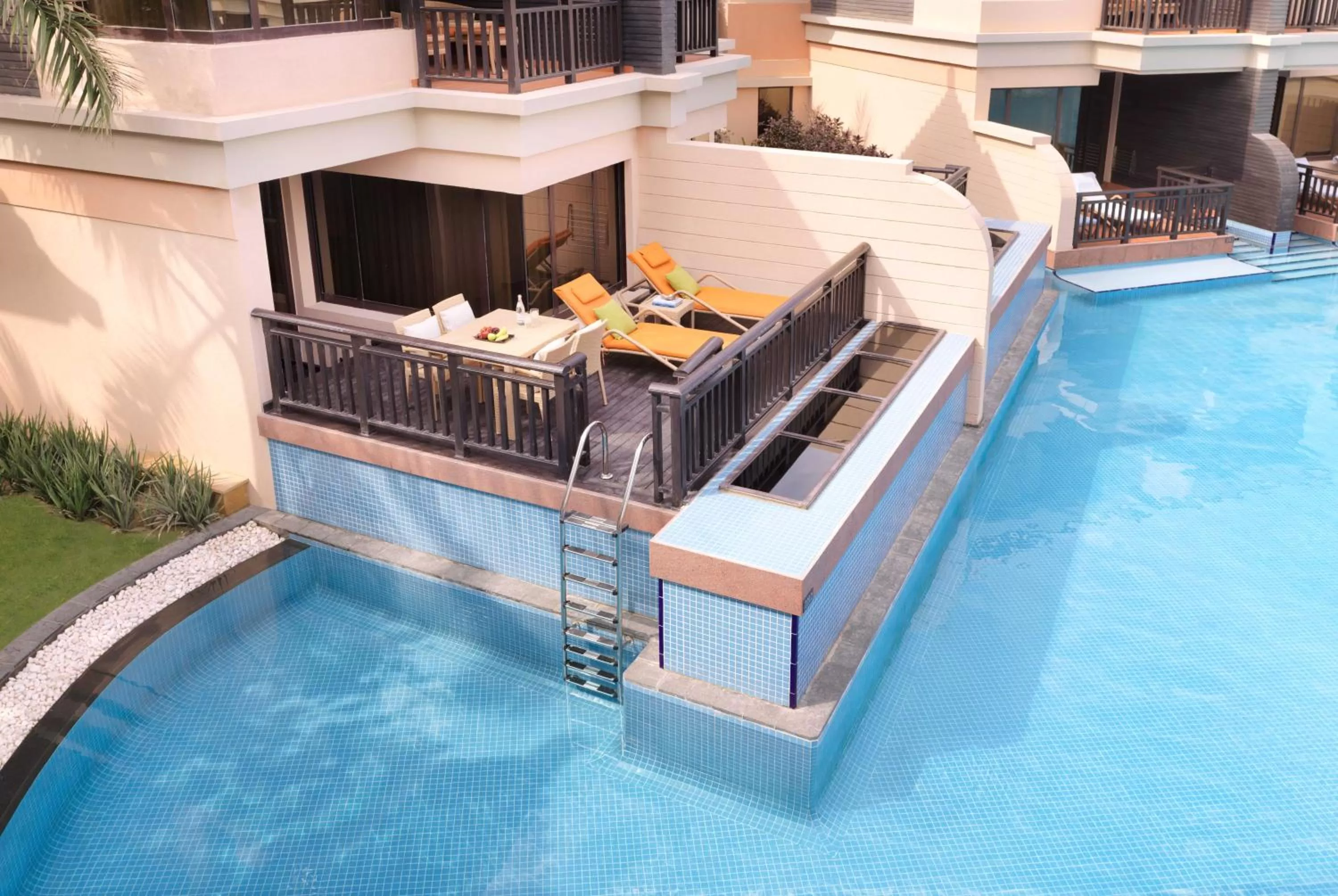 Balcony/Terrace in Anantara The Palm Dubai Resort