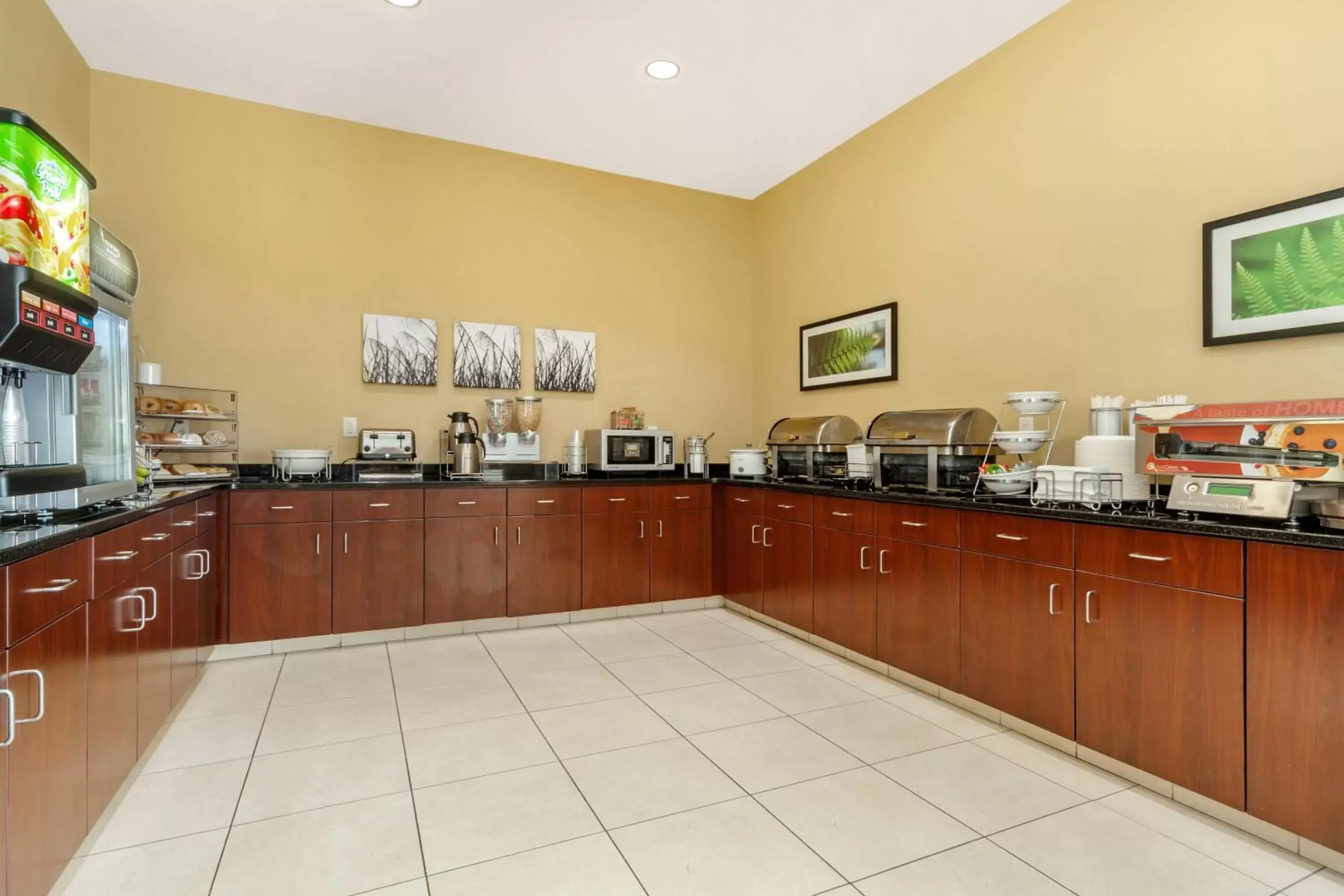 Restaurant/places to eat in Sleep Inn & Suites Devils Lake Restaurant/places to eat in Sleep Inn & Suites Devils Lake