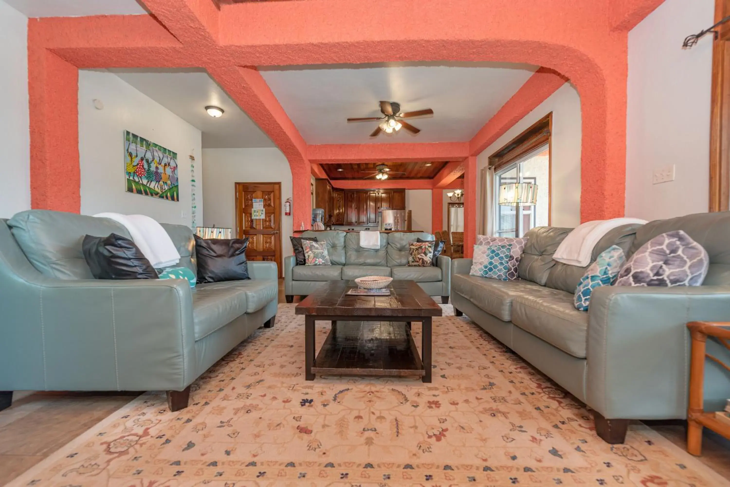 Communal lounge/ TV room, Seating Area in Bella Vista Resort Belize