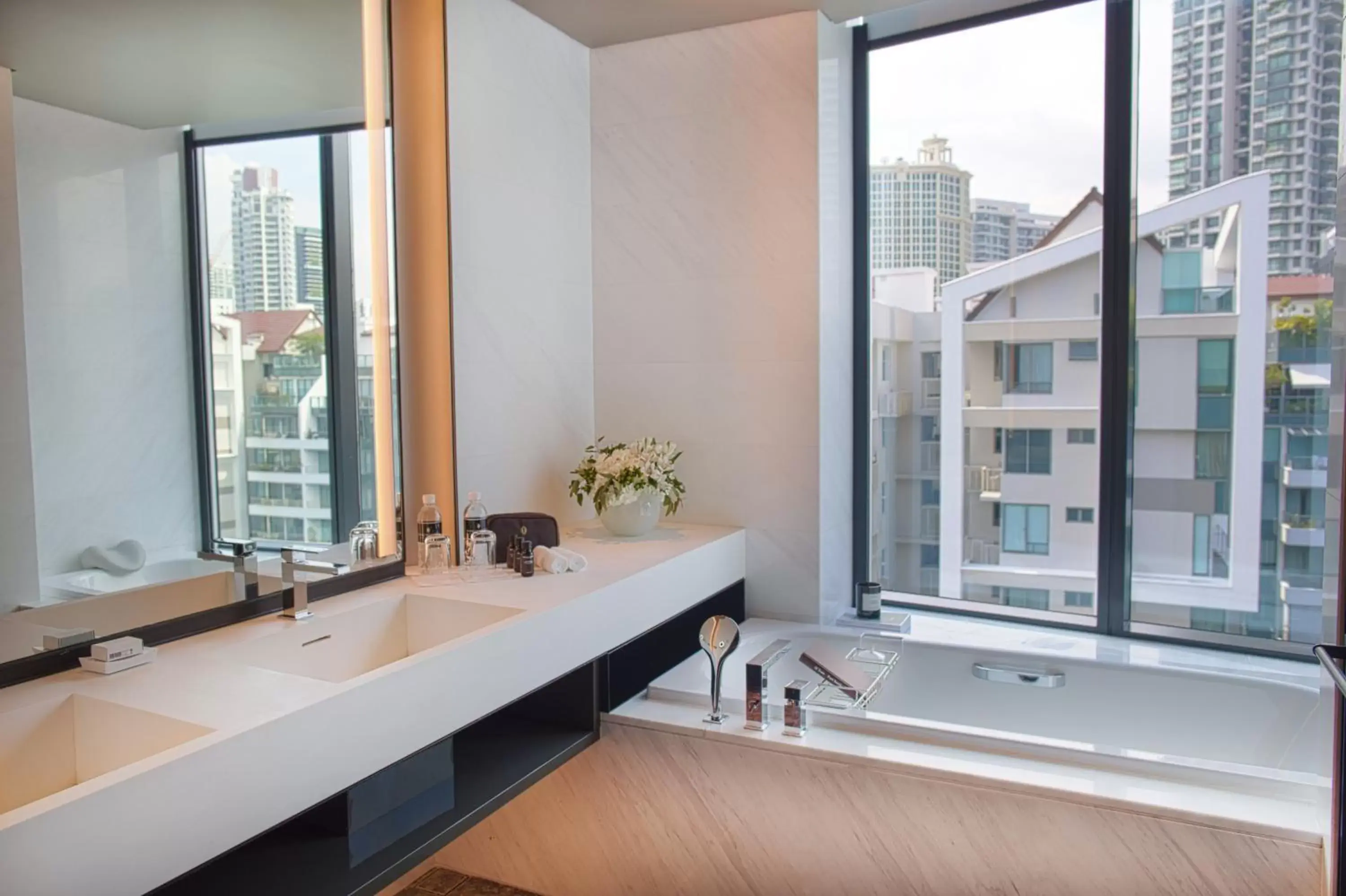 Bathroom in InterContinental Singapore Robertson Quay, an IHG Hotel