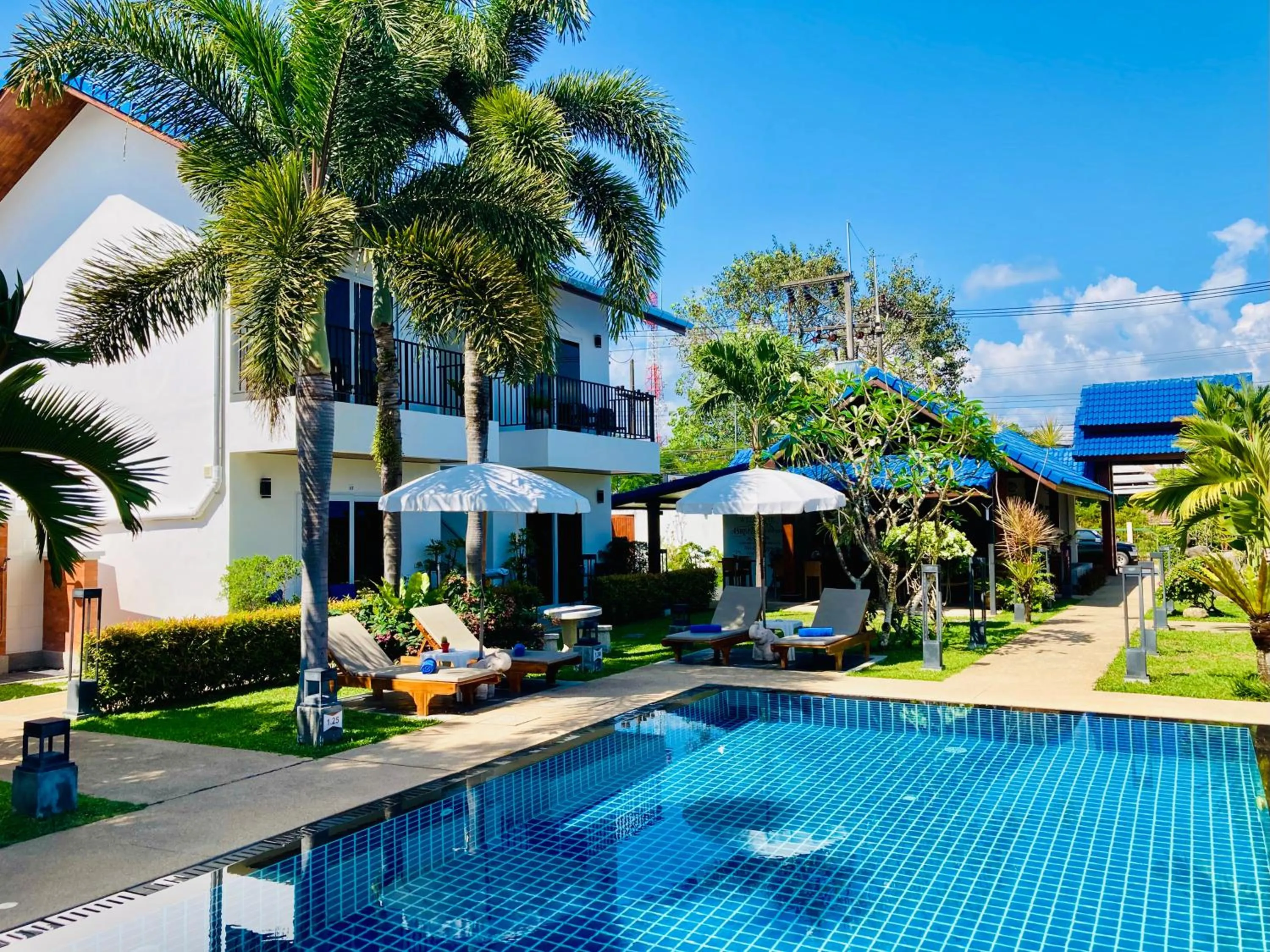Property building in Phuket Airport Hotel - SHA Extra Plus
