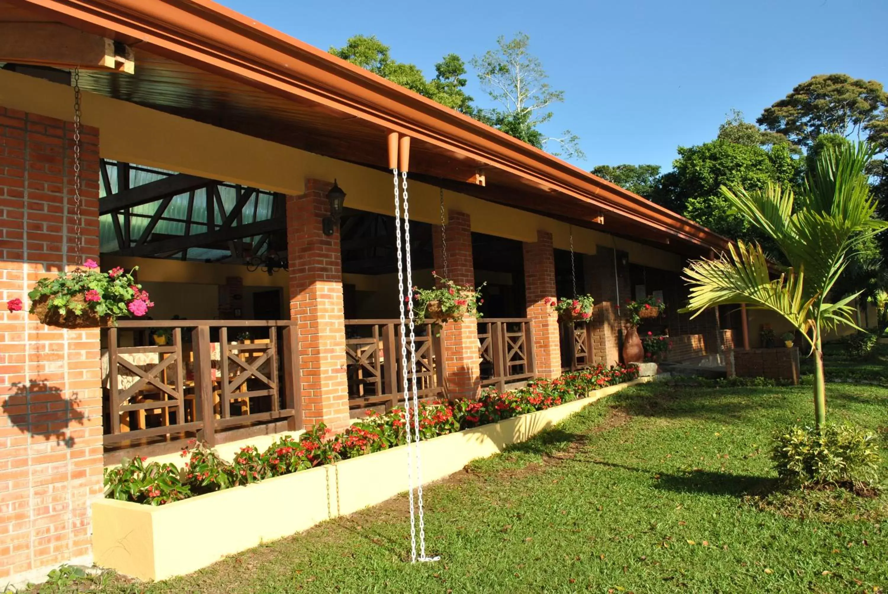 Facade/entrance, Property Building in Hotel Villa Florencia