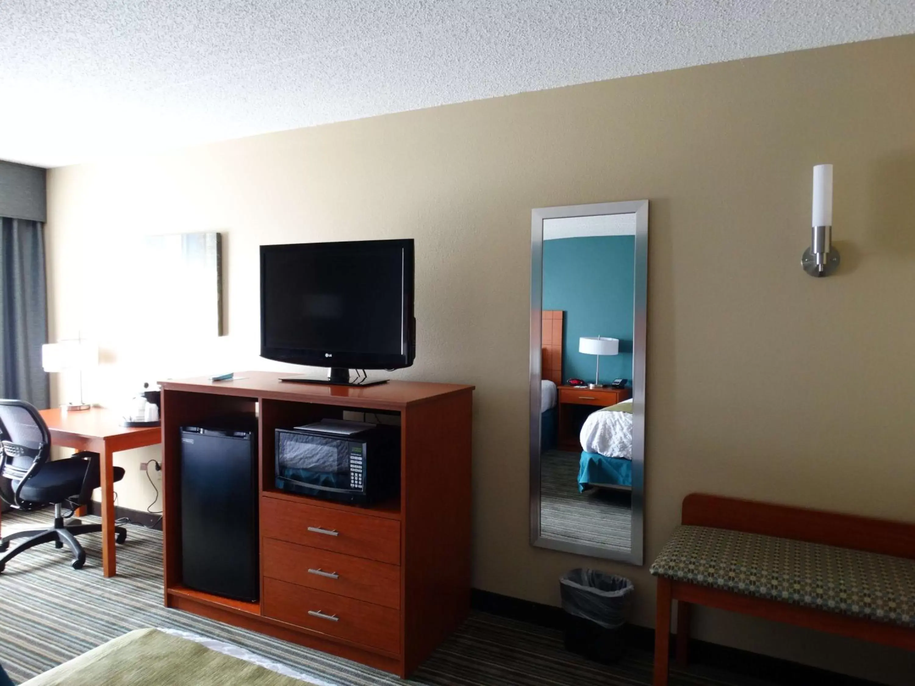 Other, TV/Entertainment Center in Best Western Warren Hotel