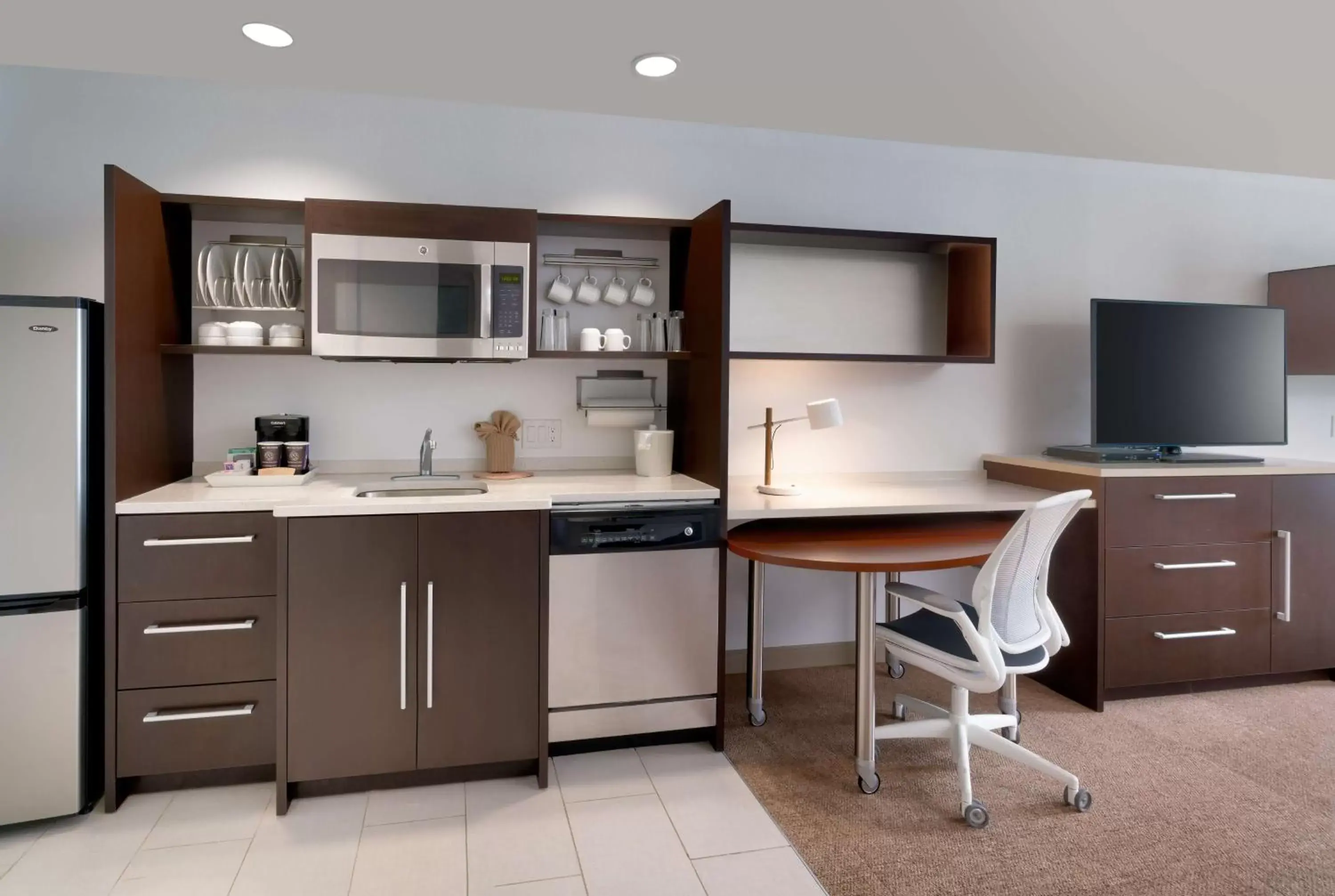 Kitchen or kitchenette, Kitchen/Kitchenette in Home2 Suites by Hilton Houston/Katy