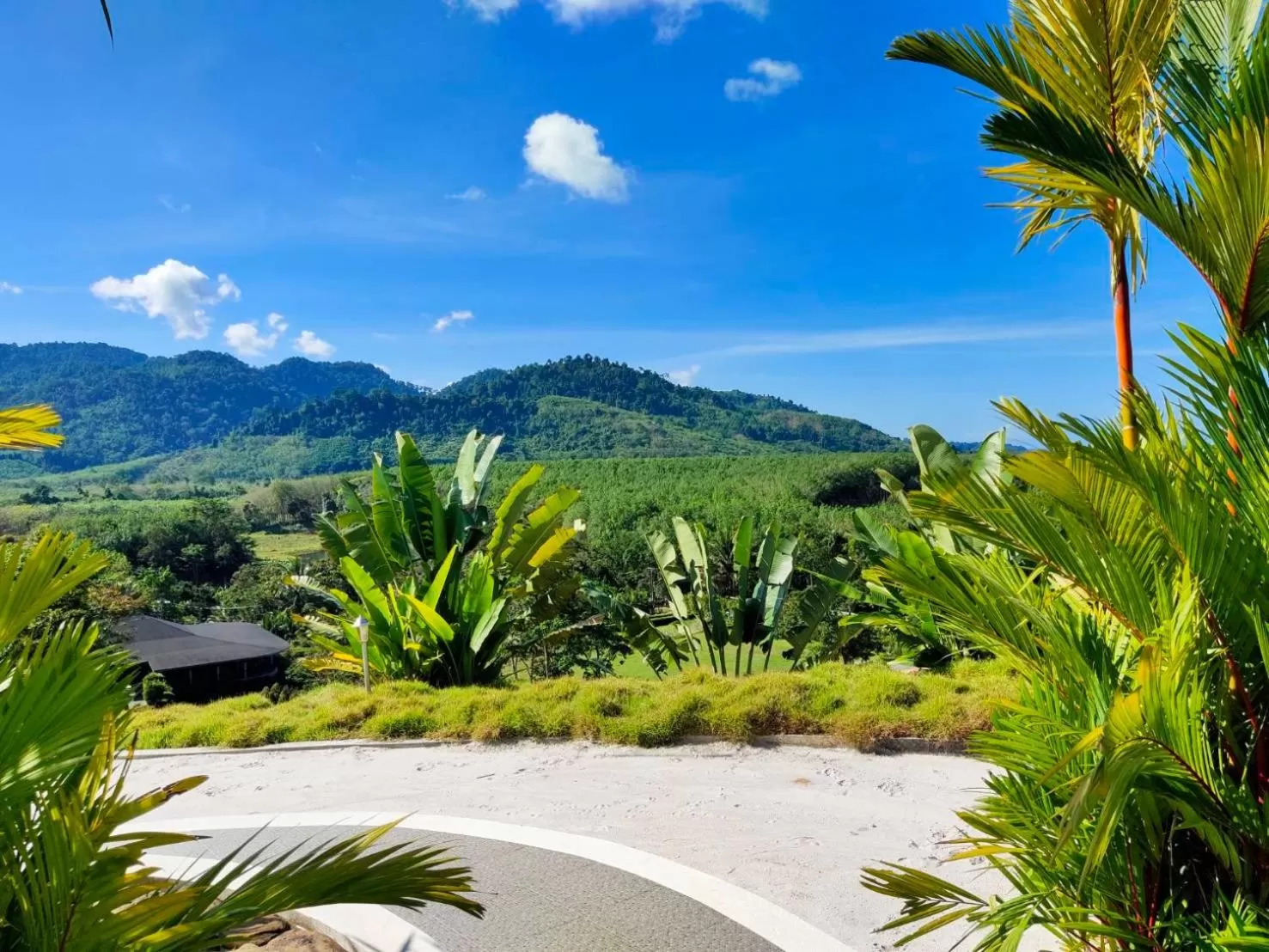 Khaolak Blue Sky Villa