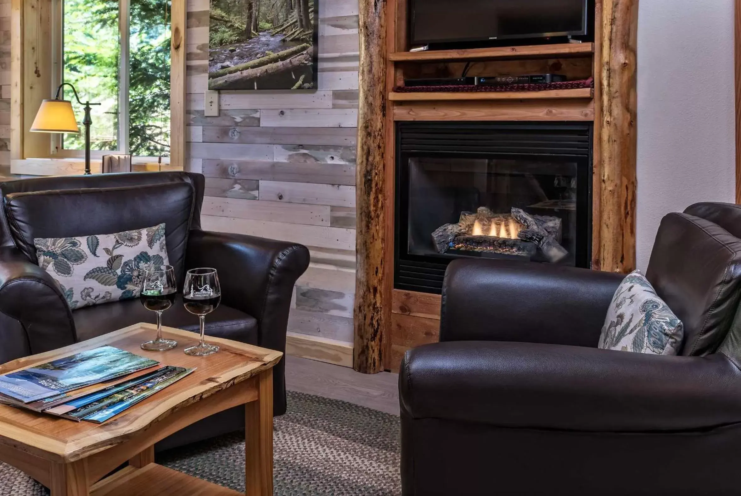 Seating Area in Carson Ridge Luxury Cabins