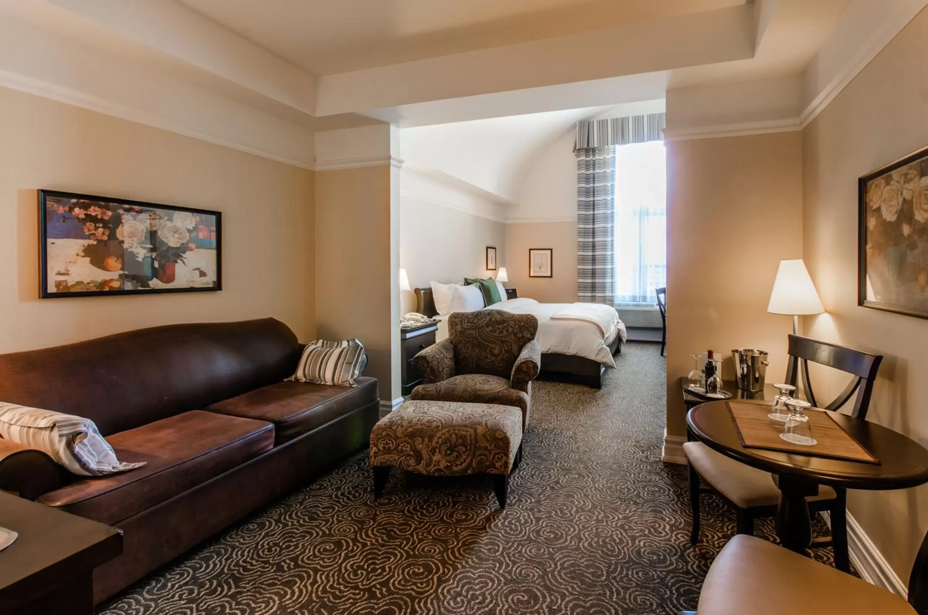 Bedroom, Seating Area in Le St-Martin Hotel & Suites