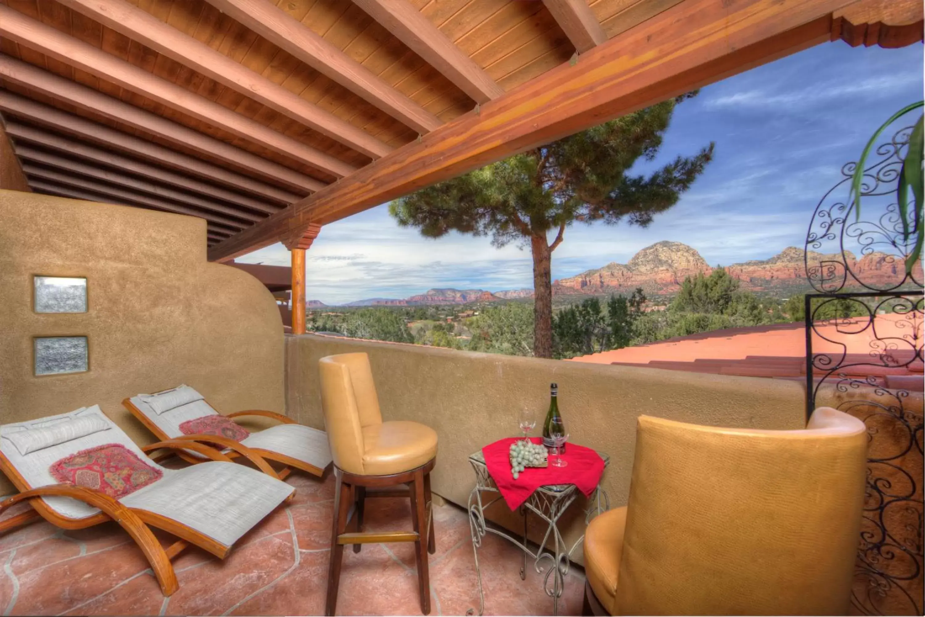 Deluxe Villa in A Sunset Chateau Deluxe Villa in A Sunset Chateau