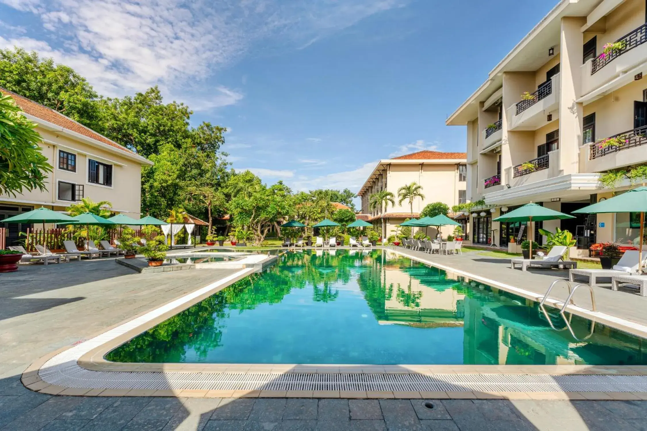Swimming pool in HOI AN HISTORIC HOTEL Swimming pool in HOI AN HISTORIC HOTEL