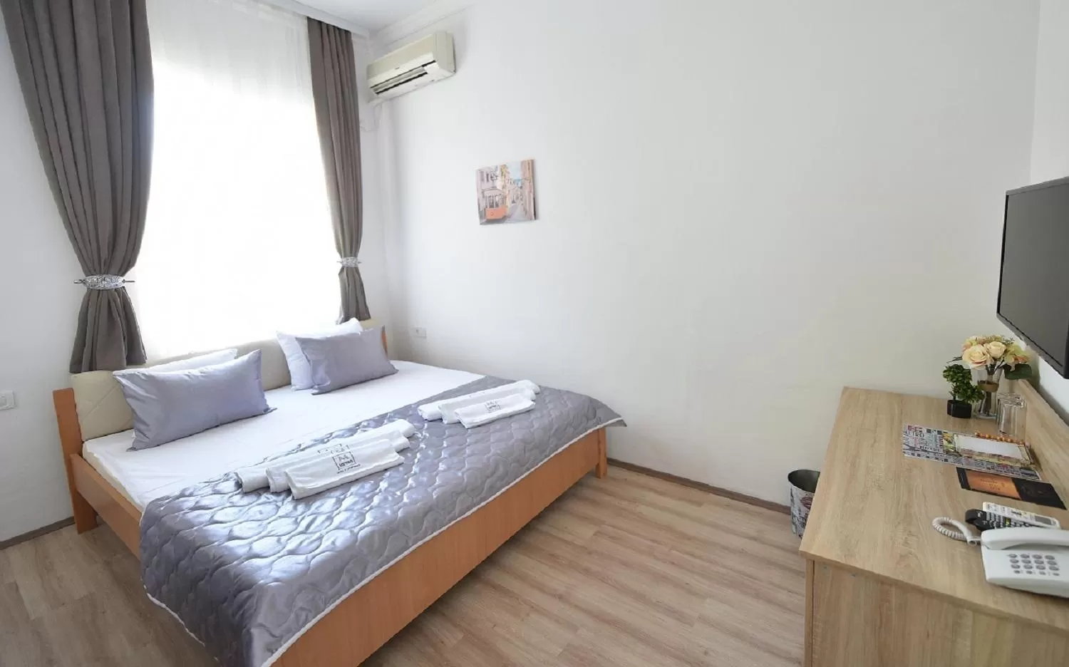 Bed in Villa Nina Hotel & Lounge bar