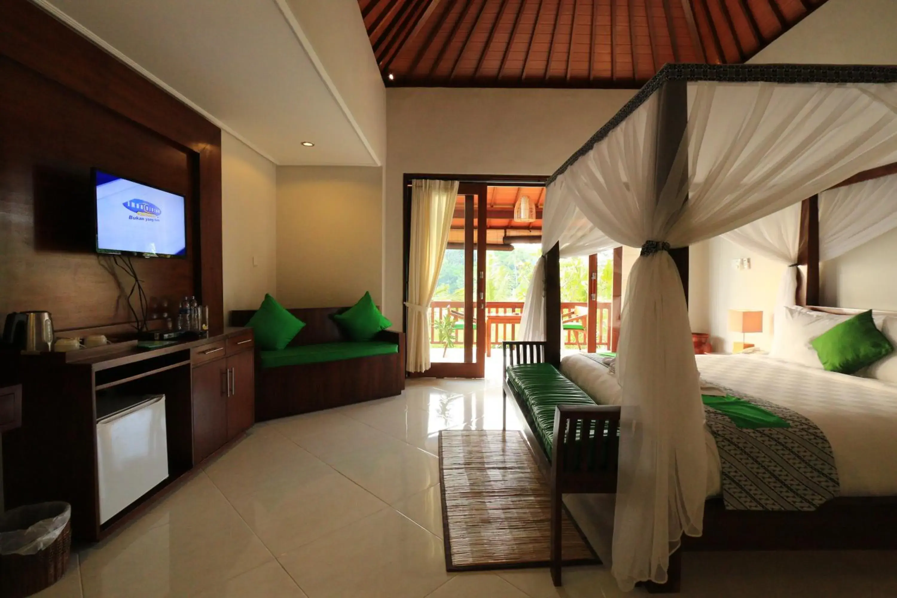Bedroom, TV/Entertainment Center in Ubud Tropical Garden