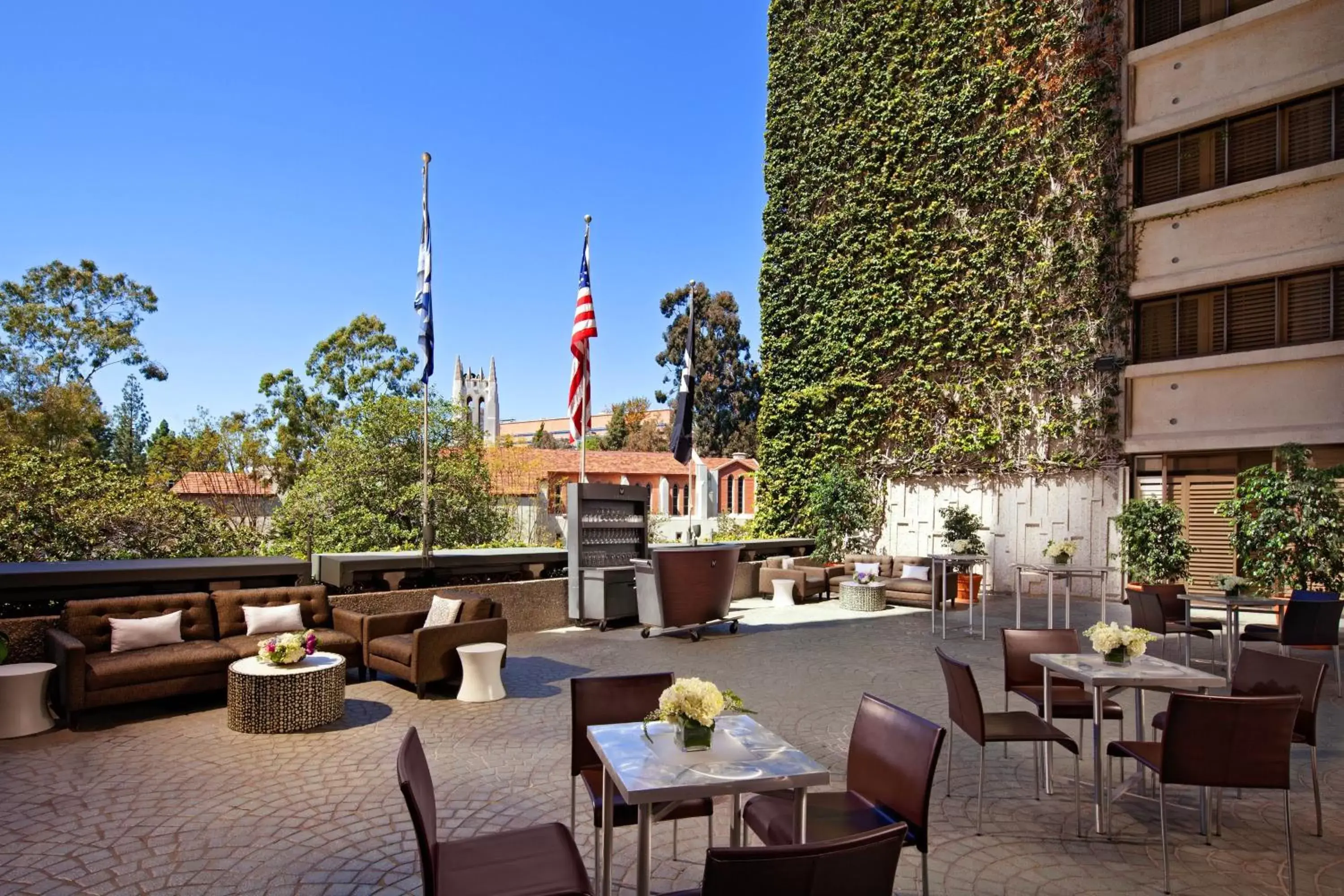 Meeting/conference room, Restaurant/Places to Eat in W Los Angeles – West Beverly Hills
