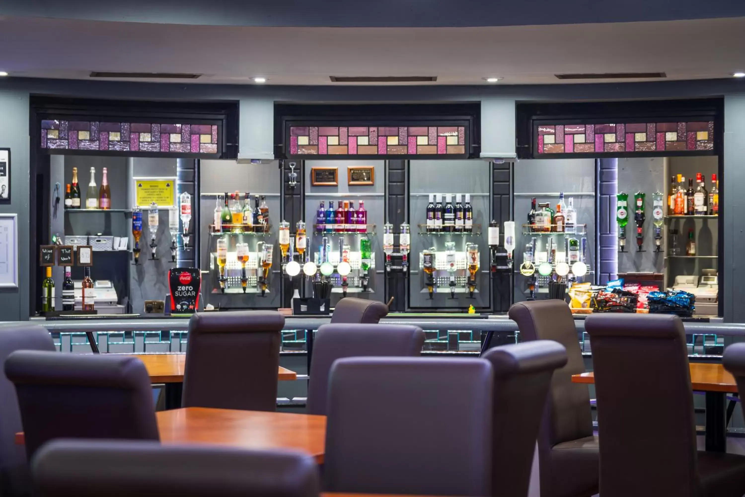 Restaurant/places to eat in Airport Hotel Manchester