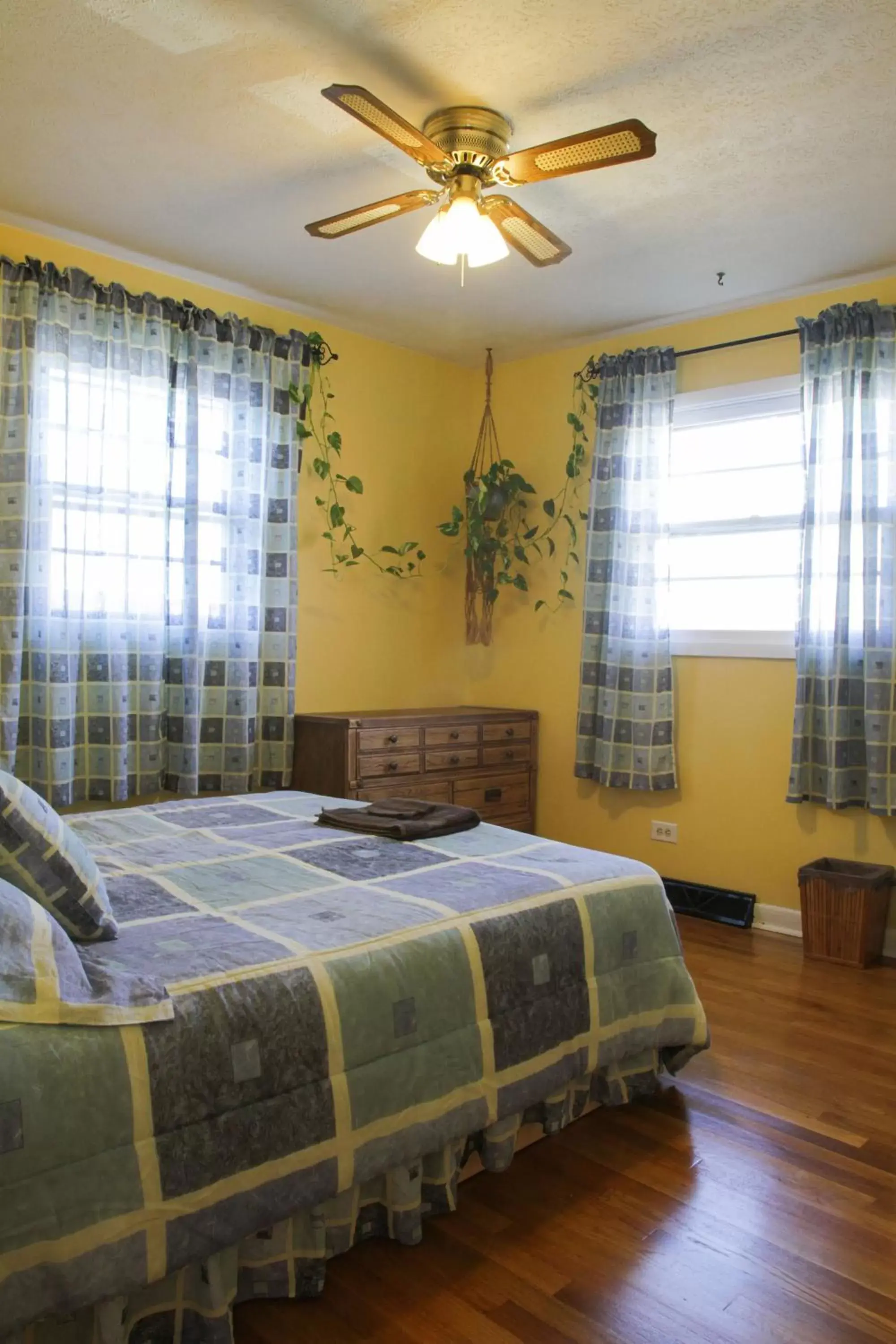 Photo of the whole room, Bed in Fairhaven Guesthouse