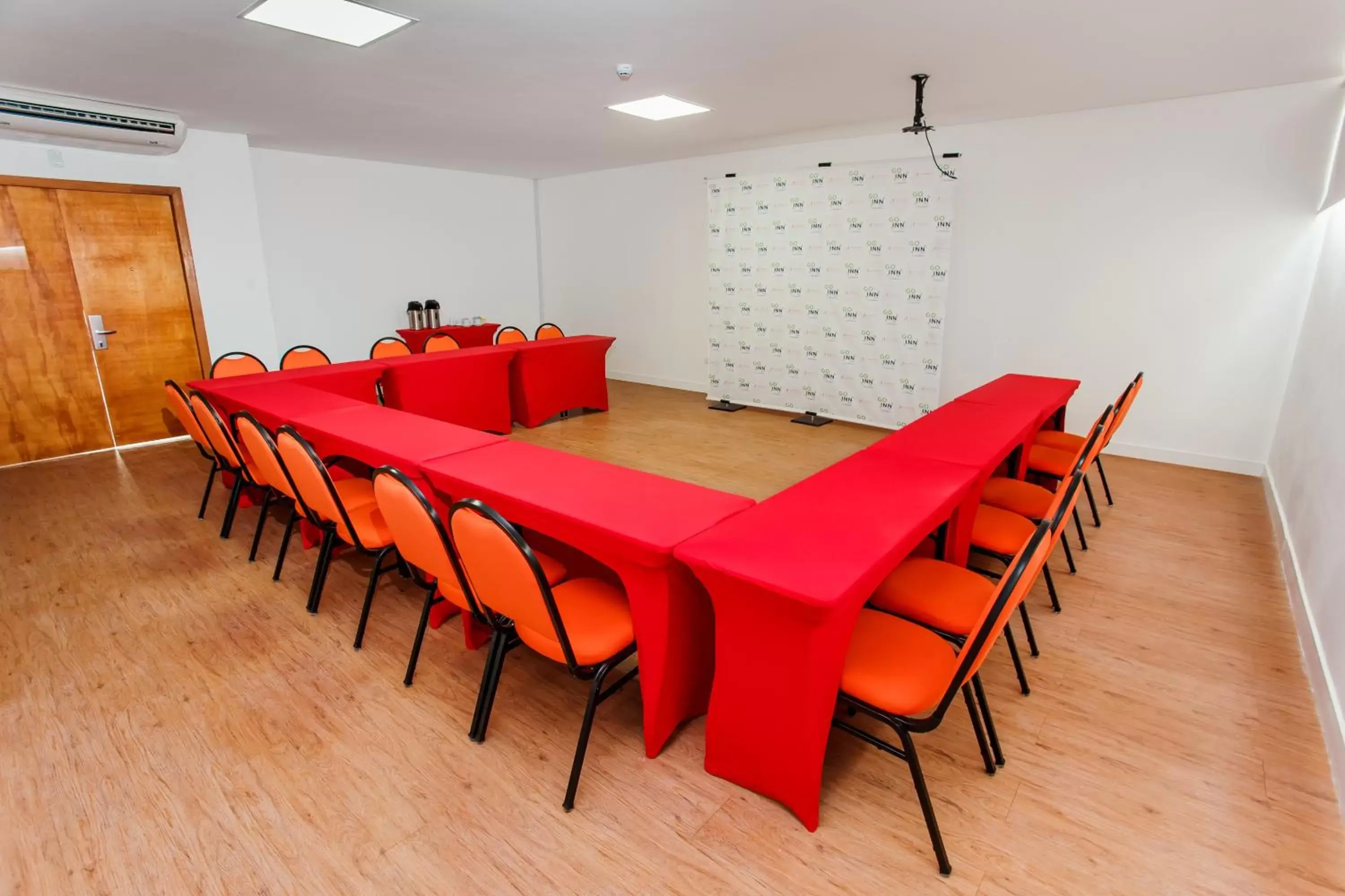 Meeting/conference room in Go Inn Goiana