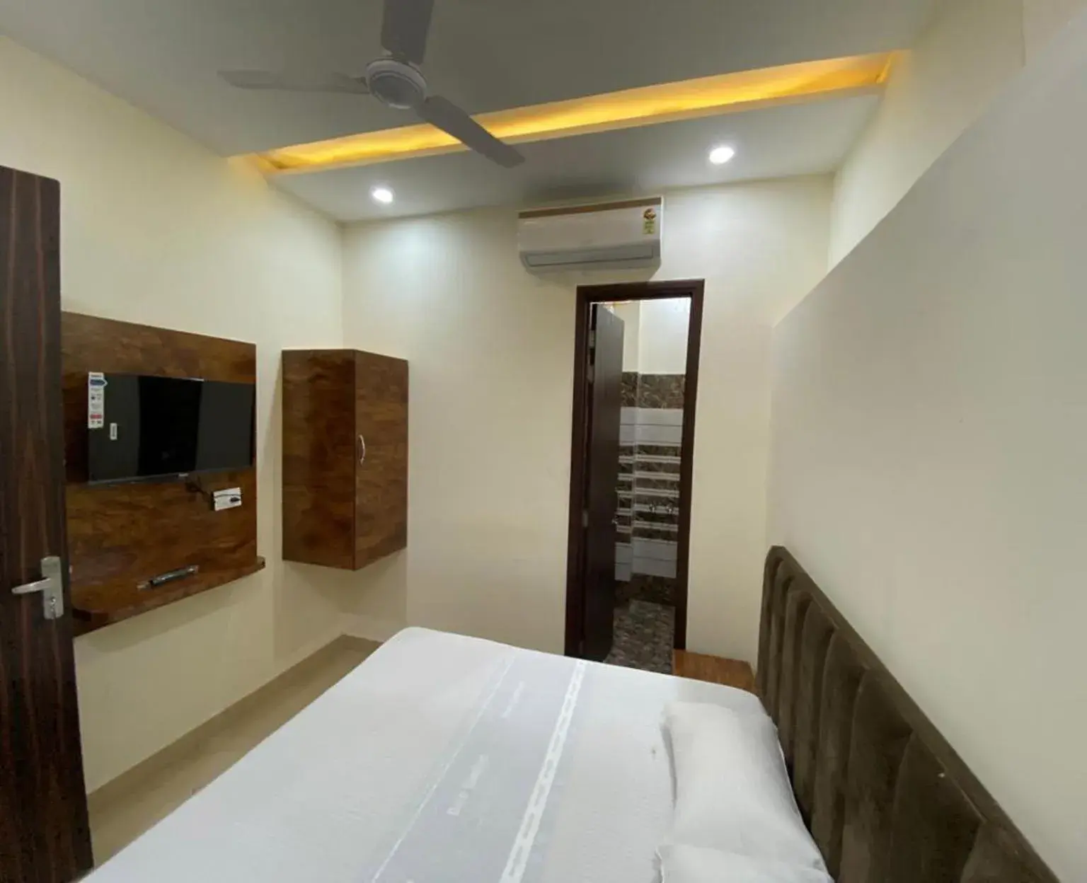 Photo of the whole room, Bed in Naman Homestay Photo of the whole room, Bed in Naman Homestay