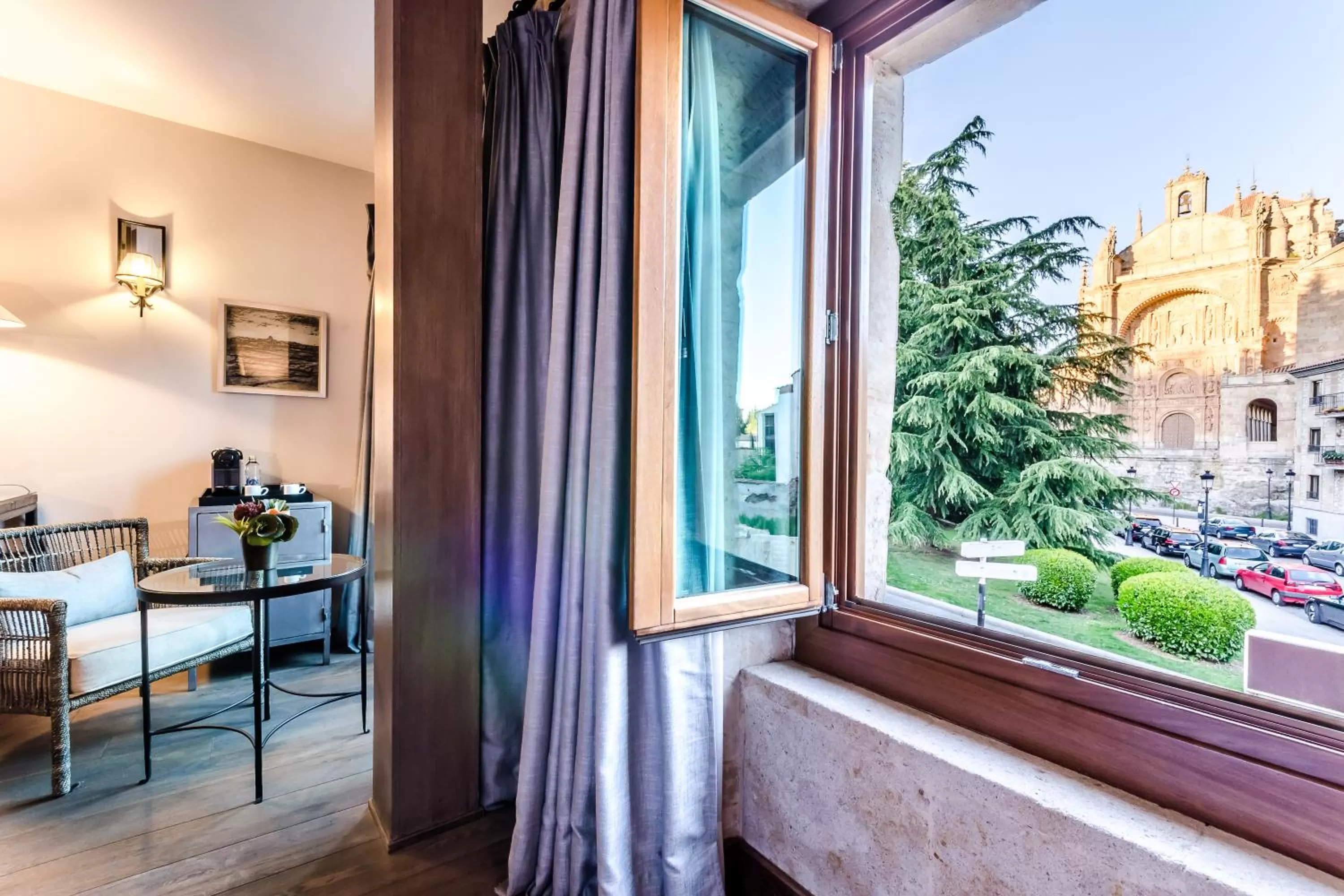 Street view in Grand Hotel Don Gregorio