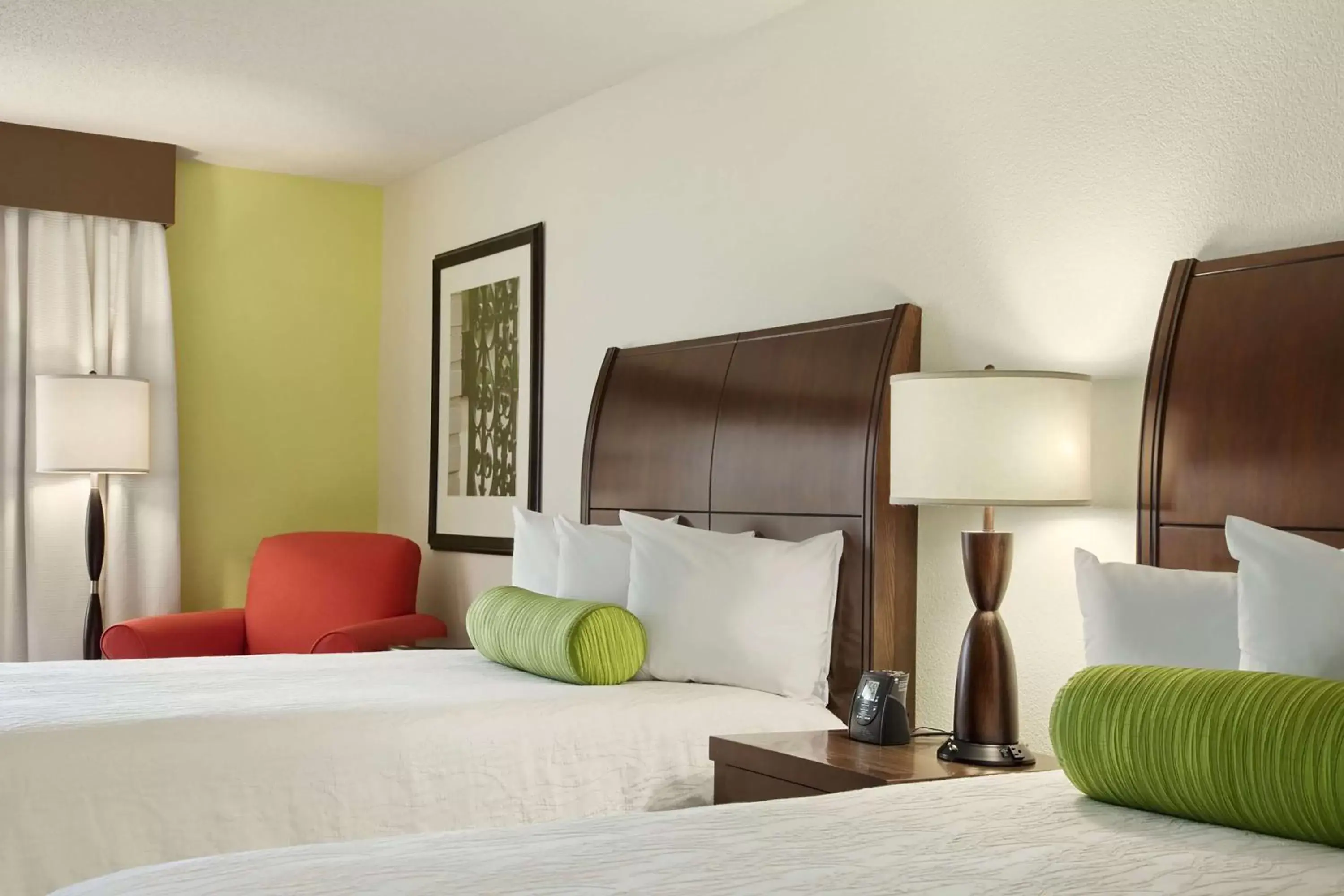 Bed in Hilton Garden Inn Hoffman Estates