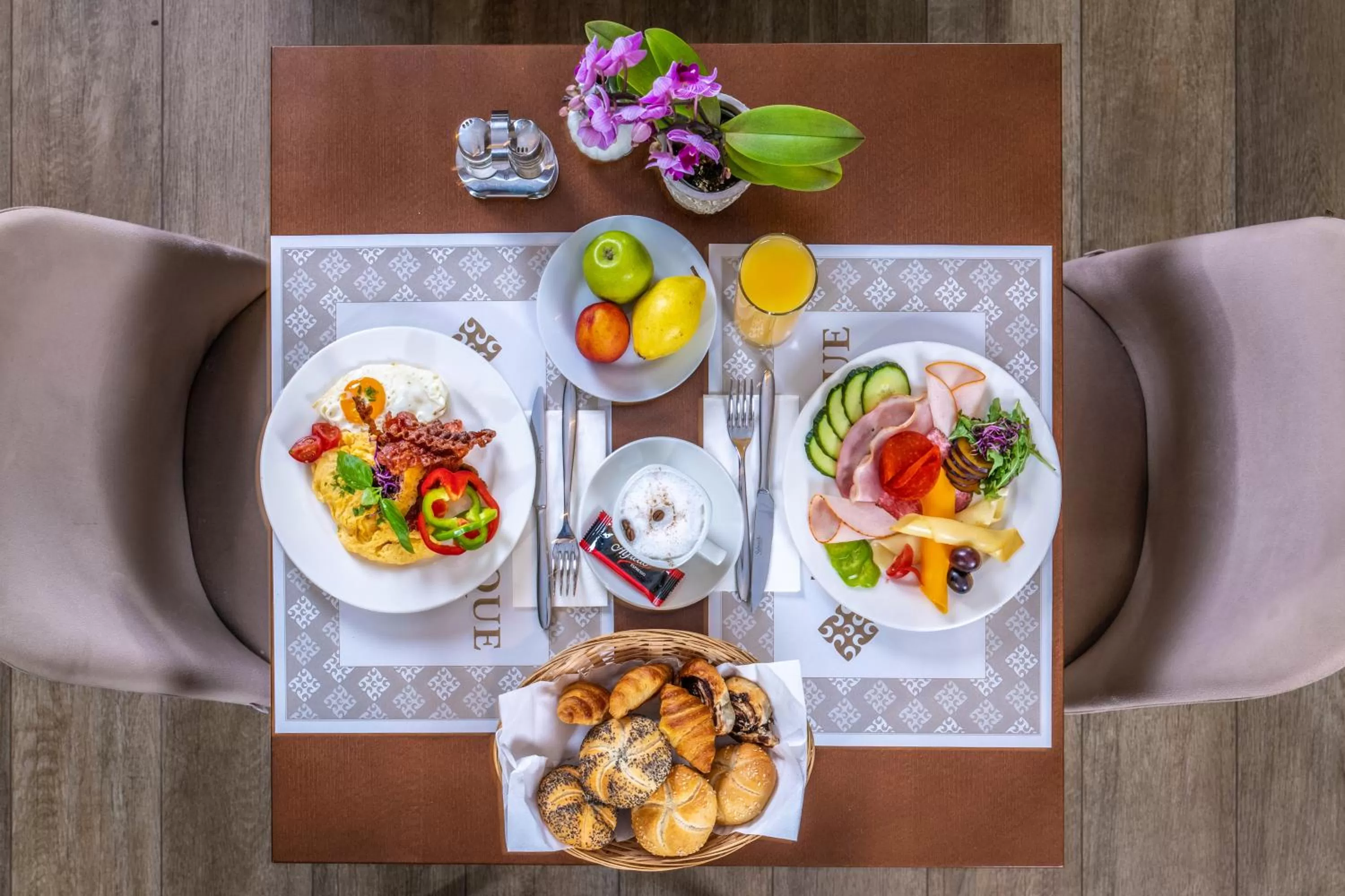 Food and drinks in Charm Hotel Budapest - formerly Boutique Hotel Budapest