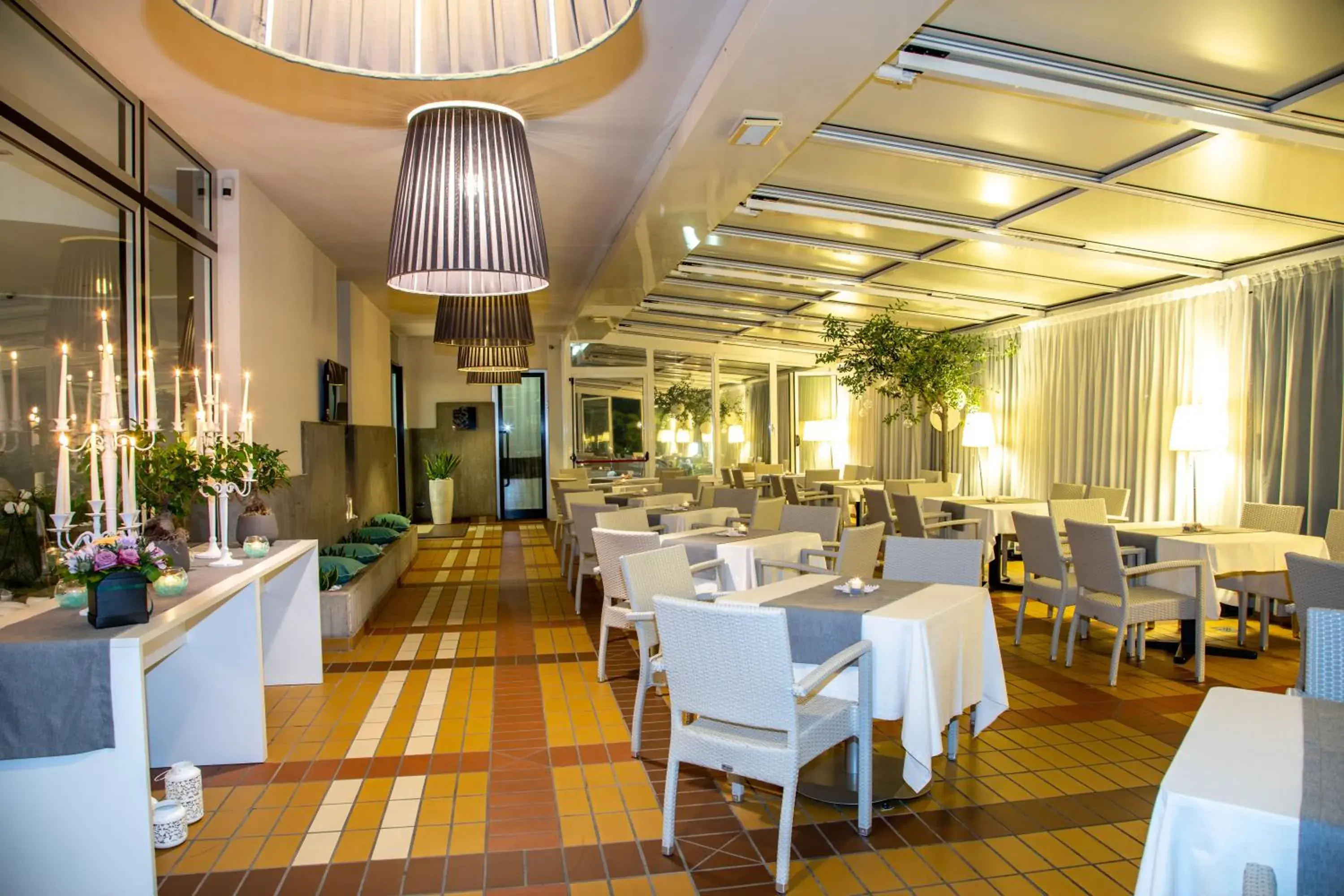 Lounge or bar, Restaurant/Places to Eat in Hotel Santiago