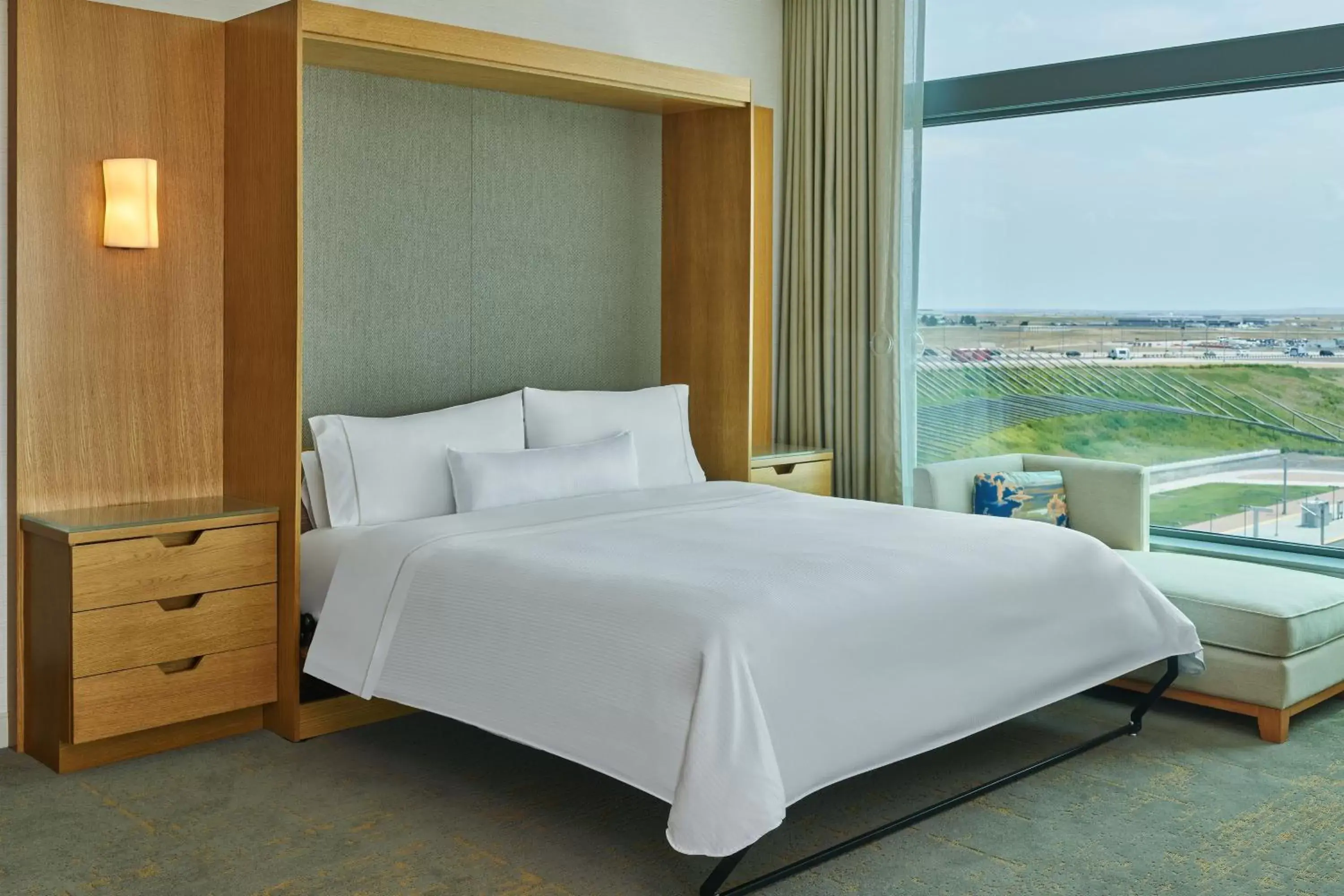 Photo of the whole room, Bed in The Westin Denver International Airport
