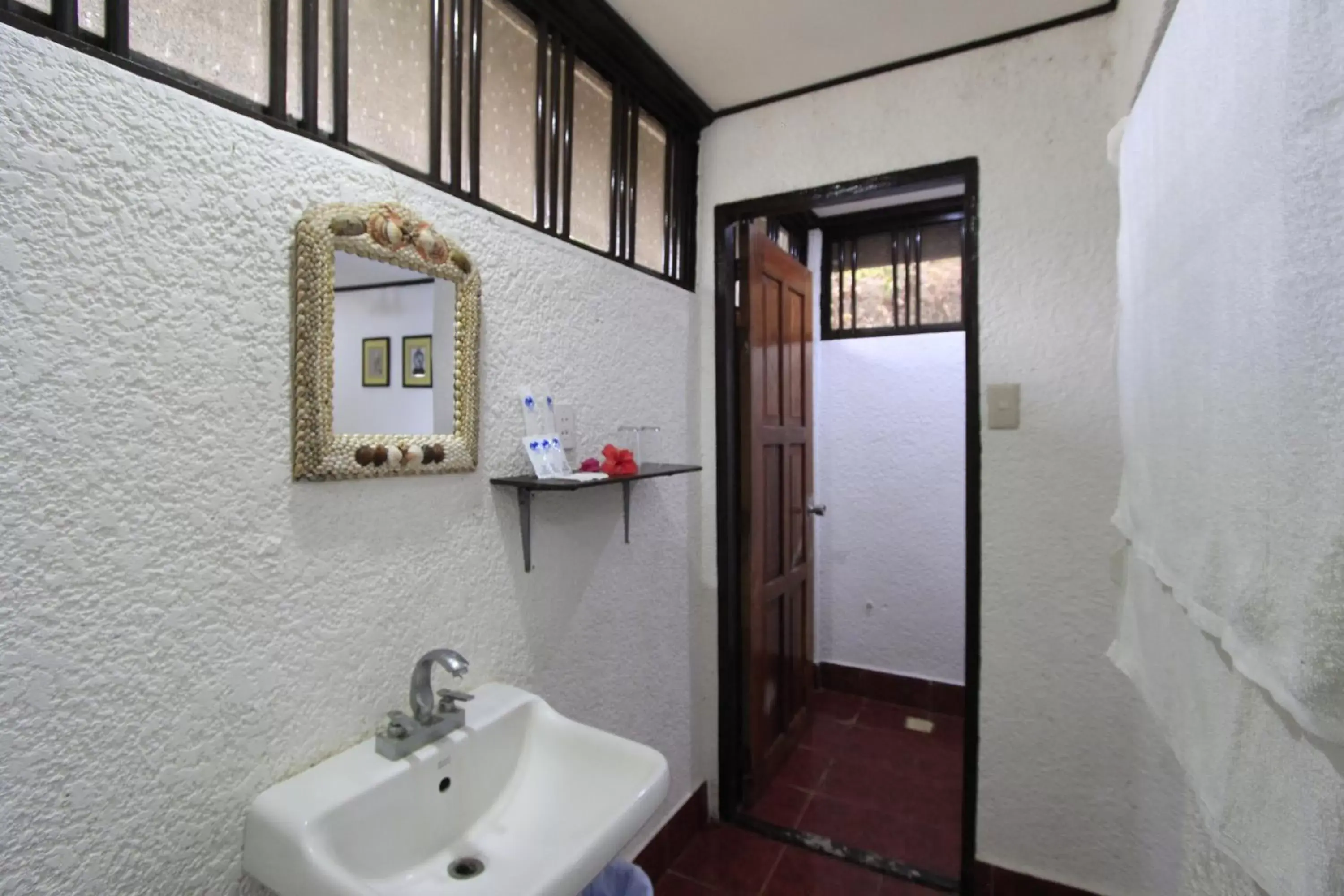 Bathroom in Discovery Island Resort