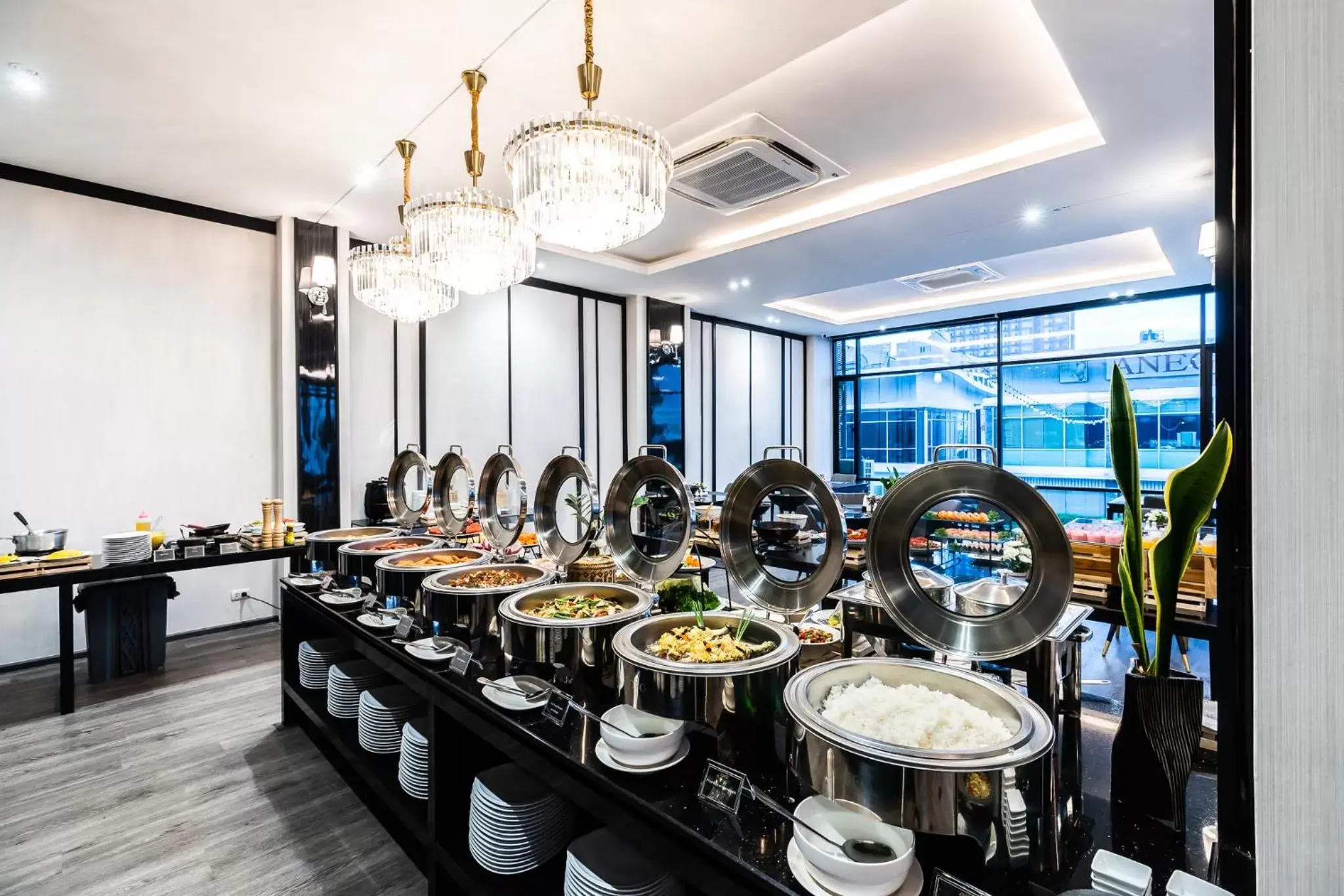 Restaurant/places to eat in One Patio Hotel Pattaya - SHA Extra Plus Restaurant/places to eat in One Patio Hotel Pattaya - SHA Extra Plus