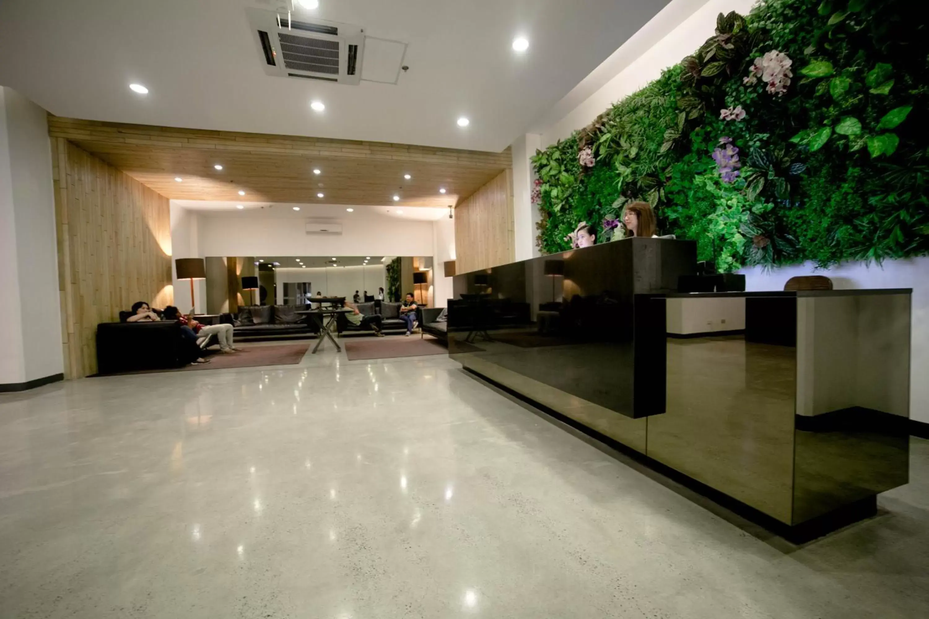 Lobby or reception, Lounge/Bar in Green Sun Hotel