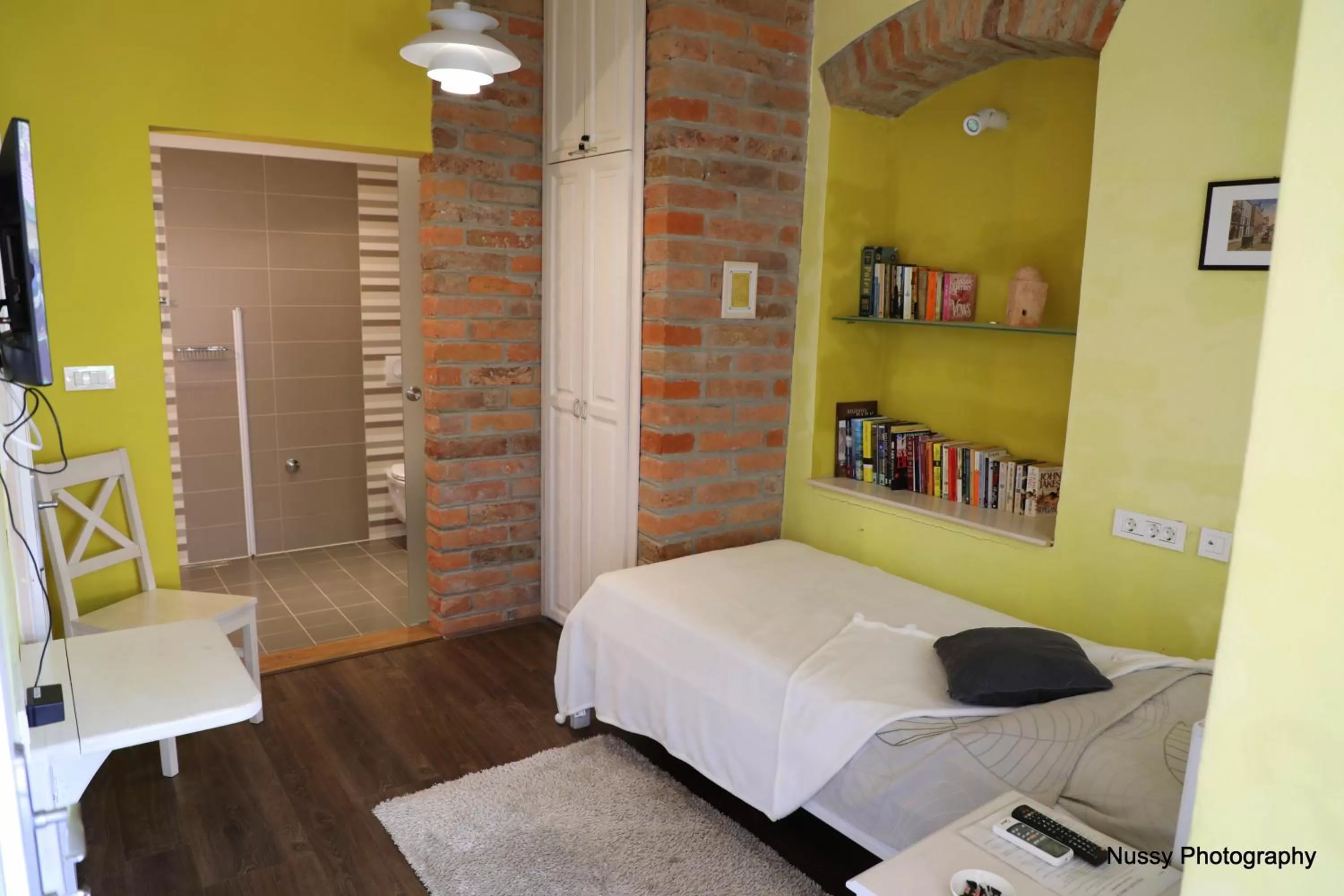 Photo of the whole room, Bed in Maksimilian Osijek