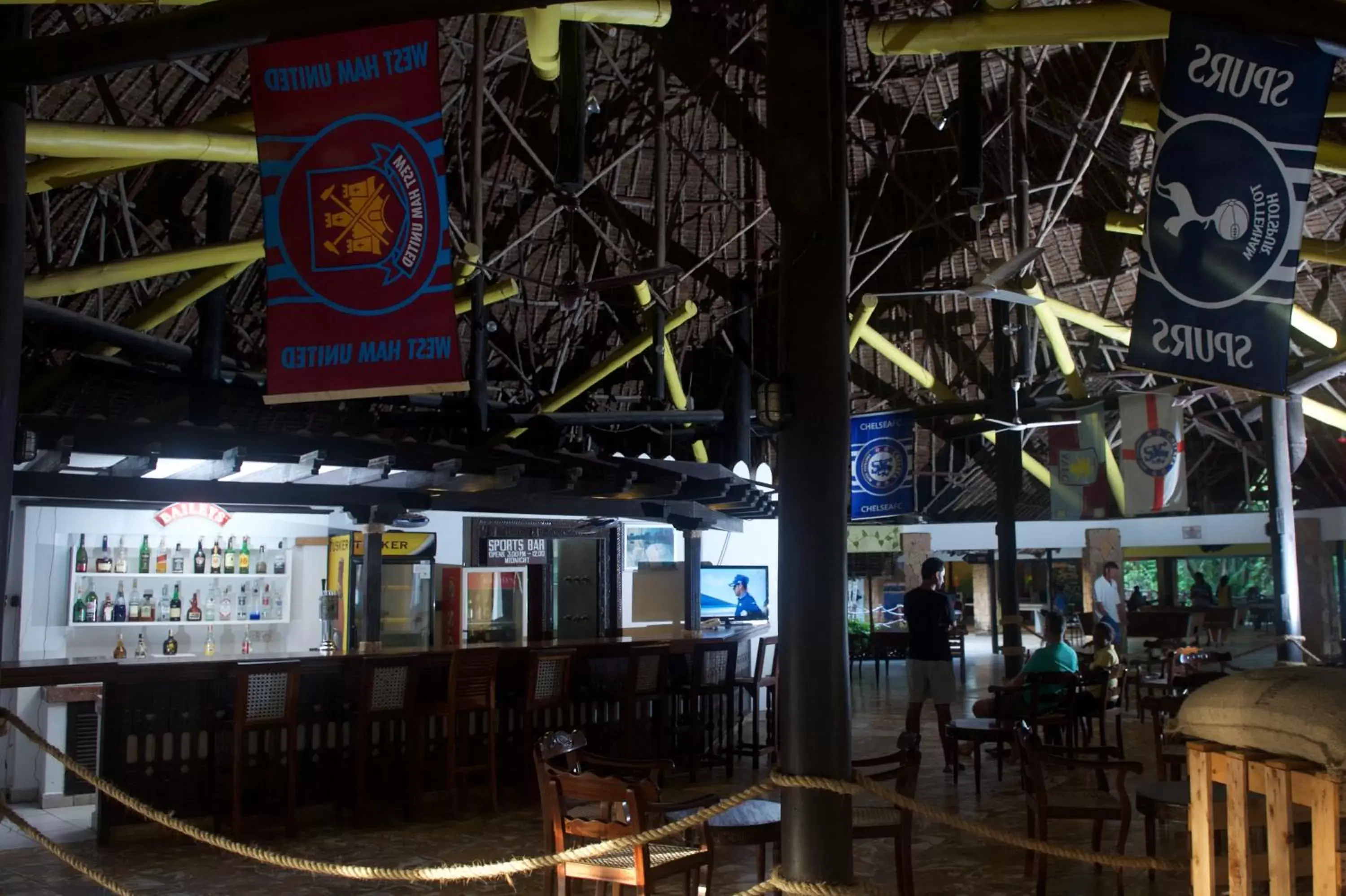 Lounge or bar in Voyager Beach Resort Lounge or bar in Voyager Beach Resort