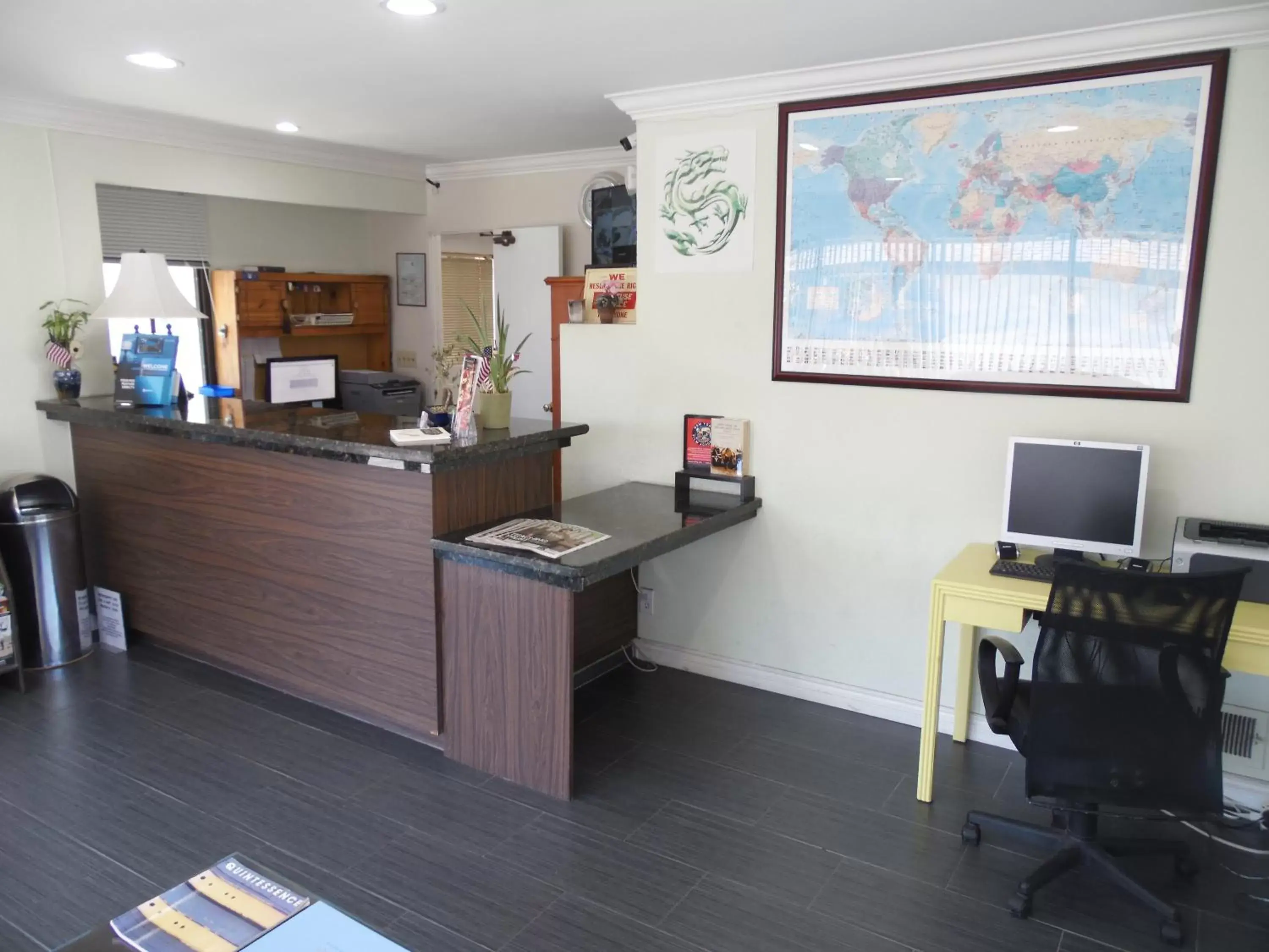 Lobby or reception in Hi-Way Host Motel Lobby or reception in Hi-Way Host Motel