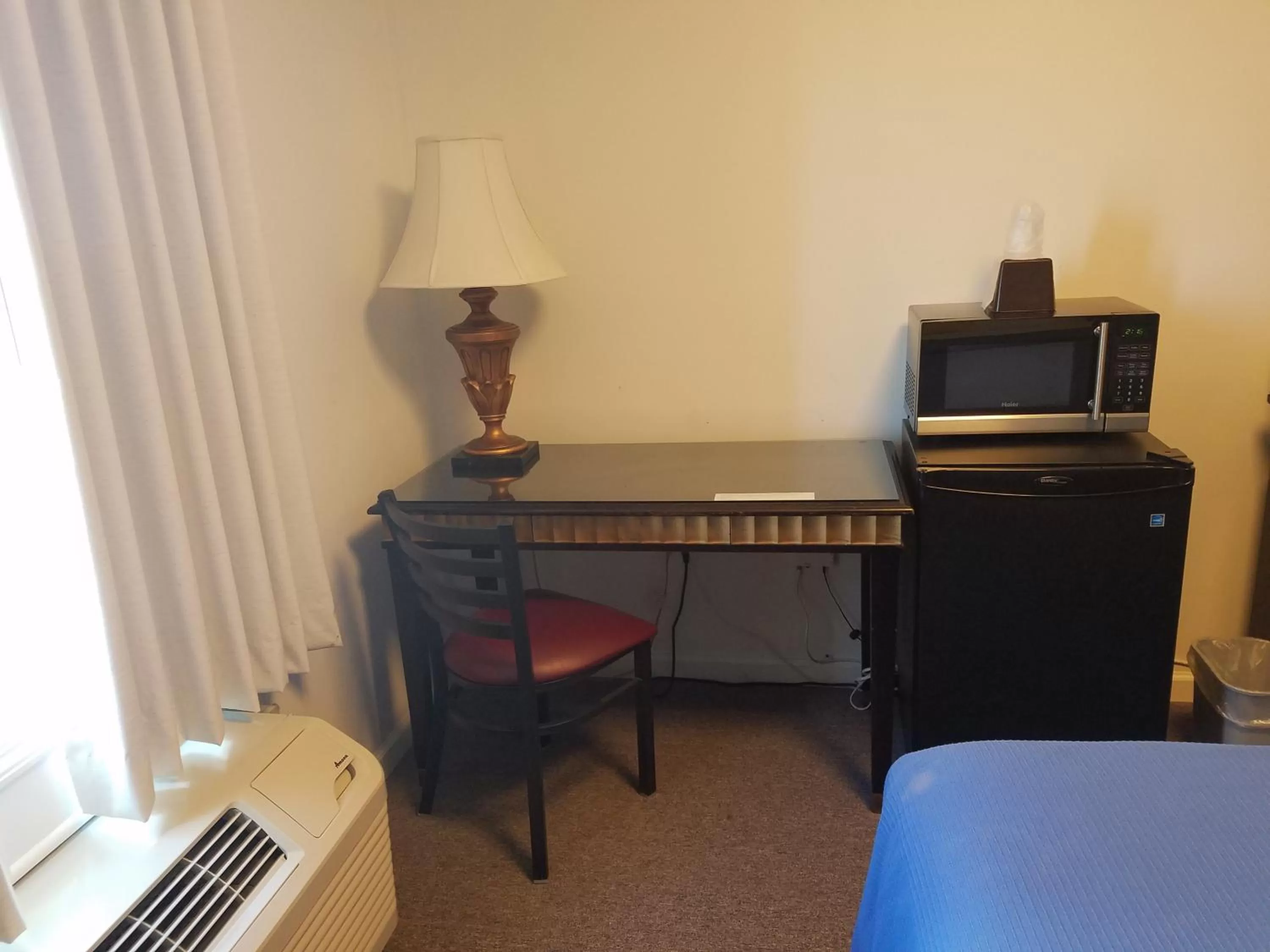 hair dresser in Ramada by Wyndham Williston