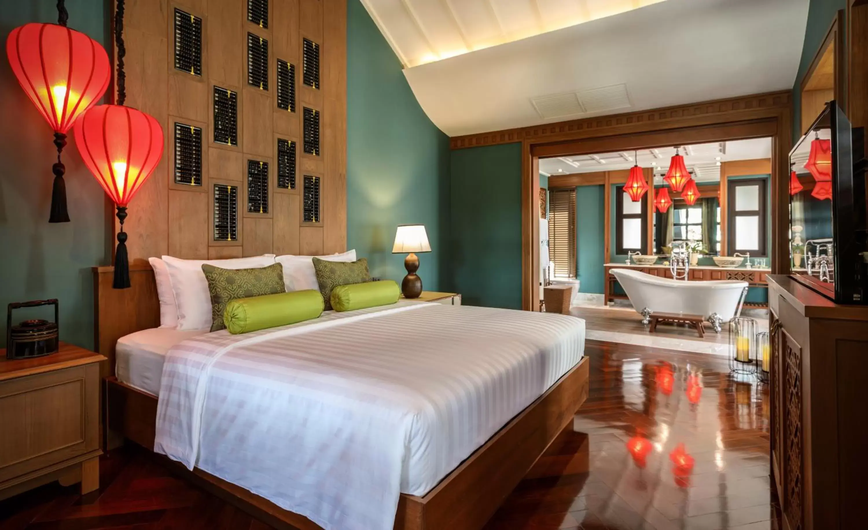 Photo of the whole room, Bed in Na Nirand Romantic Boutique Resort