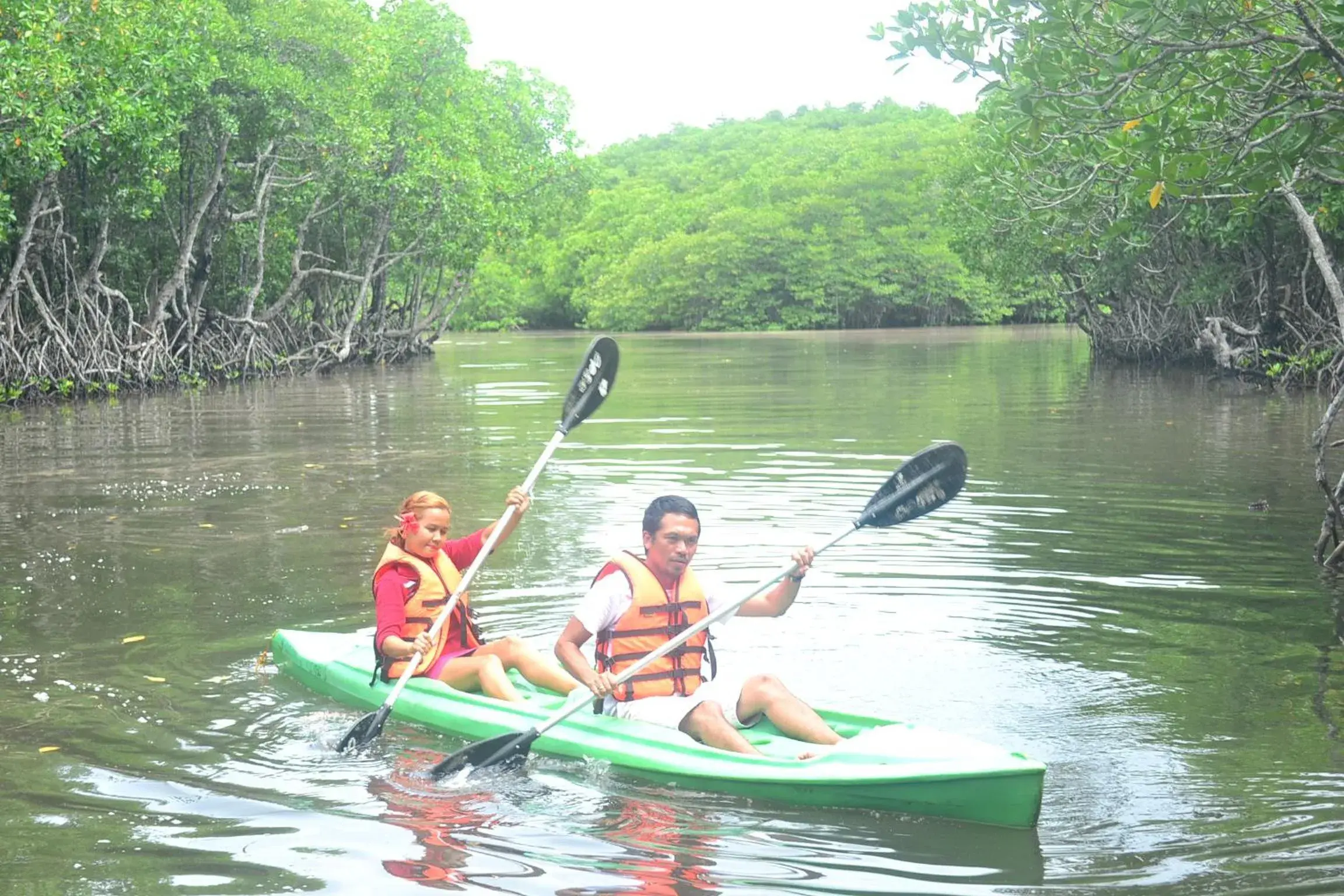 Canoeing, Lake View in Villa Israel Ecopark El Nido