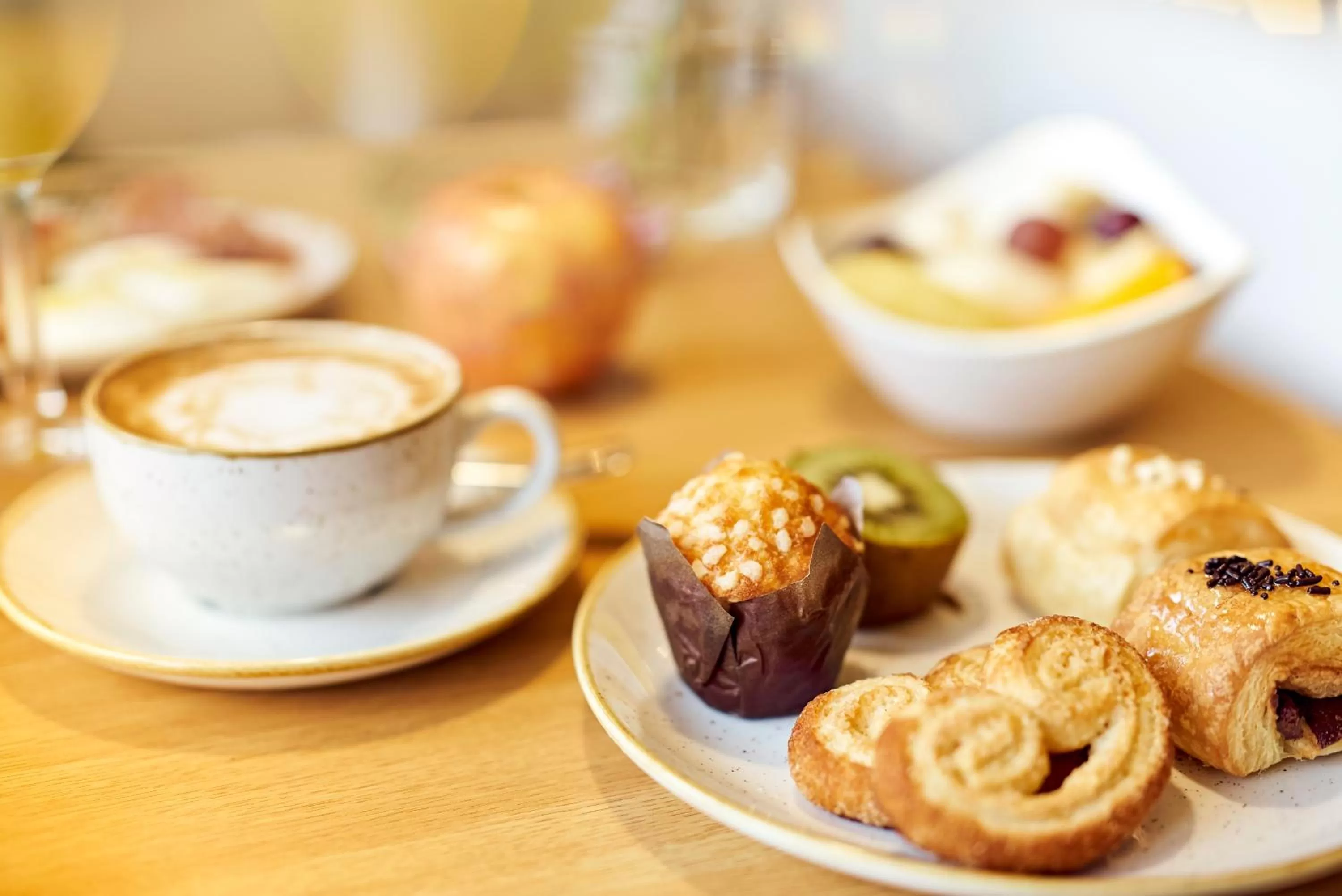 Buffet breakfast in Occidental León Alfonso V