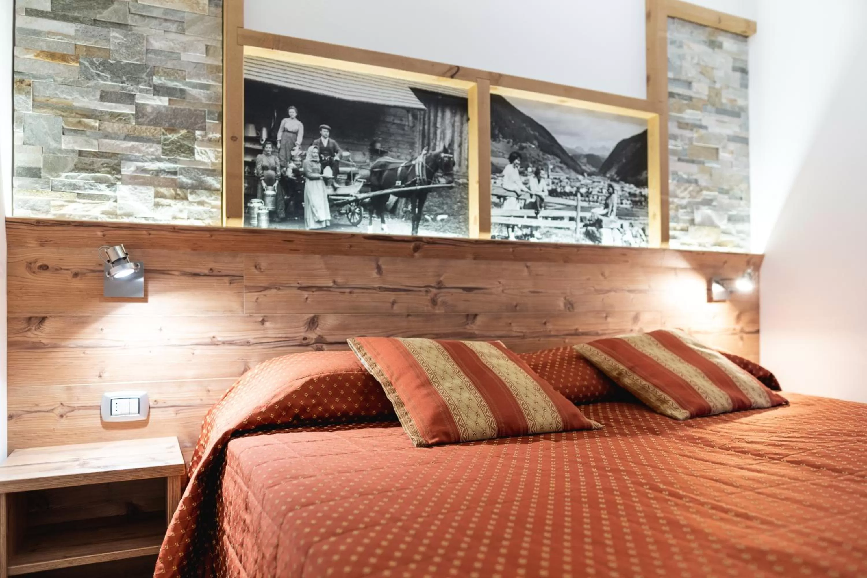 Quadruple Room in Hotel Touring