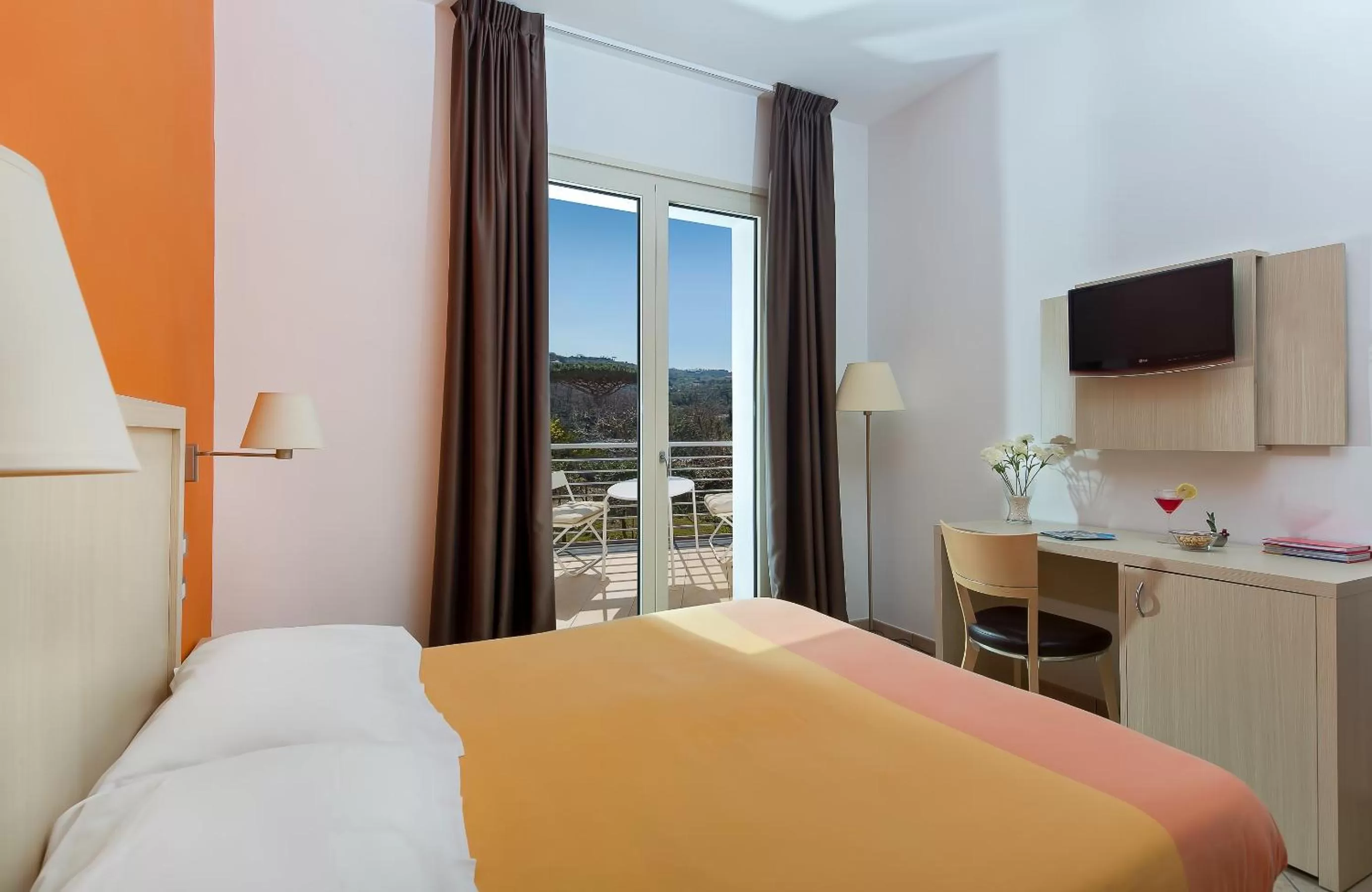 Bedroom, Bed in De Maria House