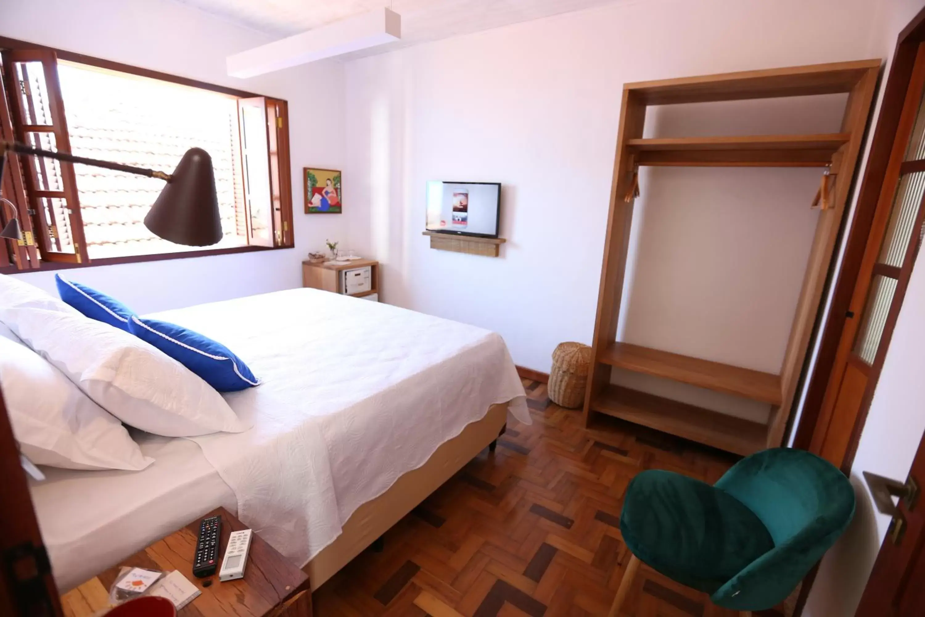 Large Double or Twin Room - single occupancy in Green 53 Boutique Hotel Large Double or Twin Room - single occupancy in Green 53 Boutique Hotel