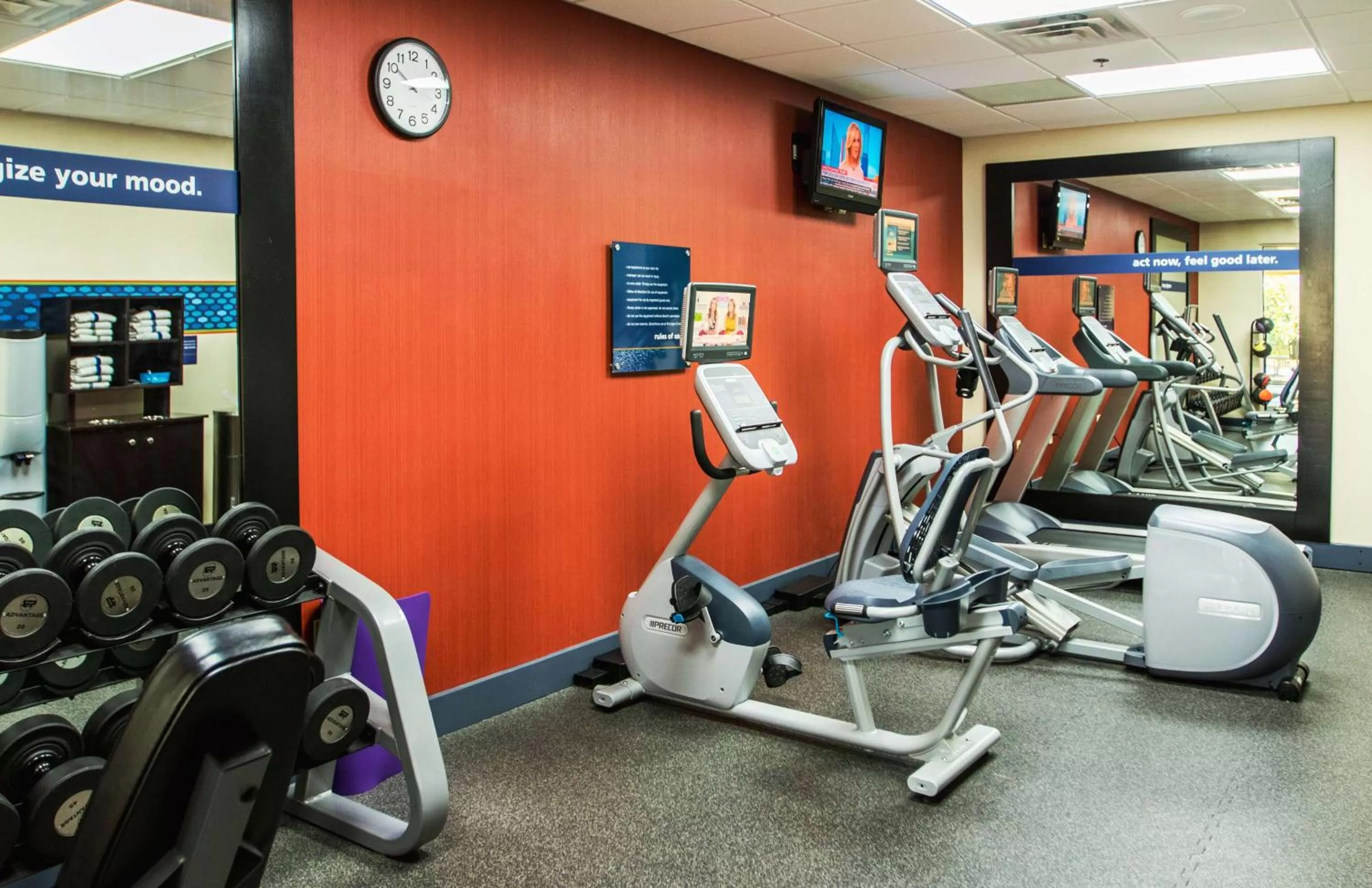 Fitness centre/facilities in Hampton Inn Gloucester