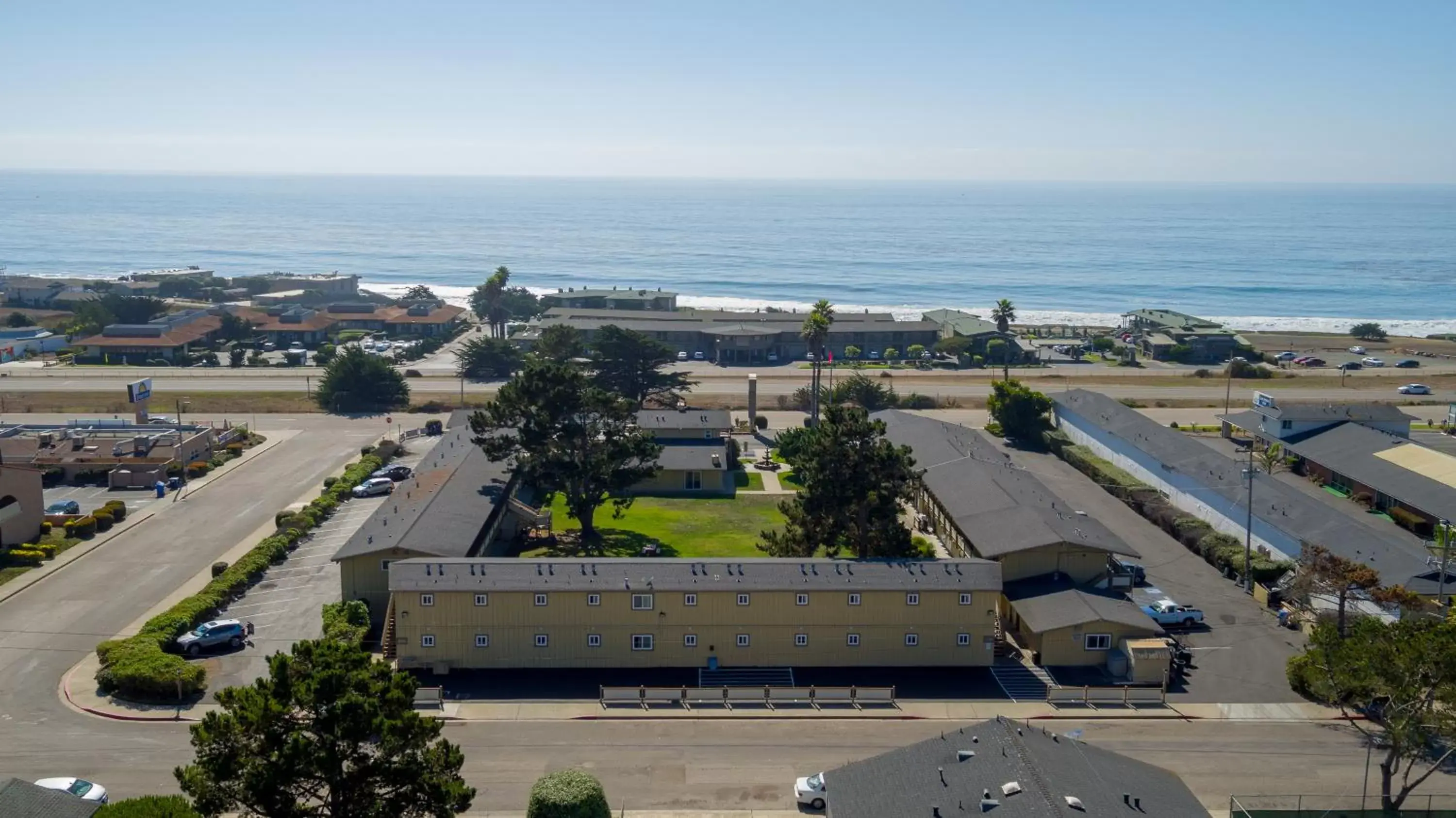 Bird's-eye View in Silver Surf Motel