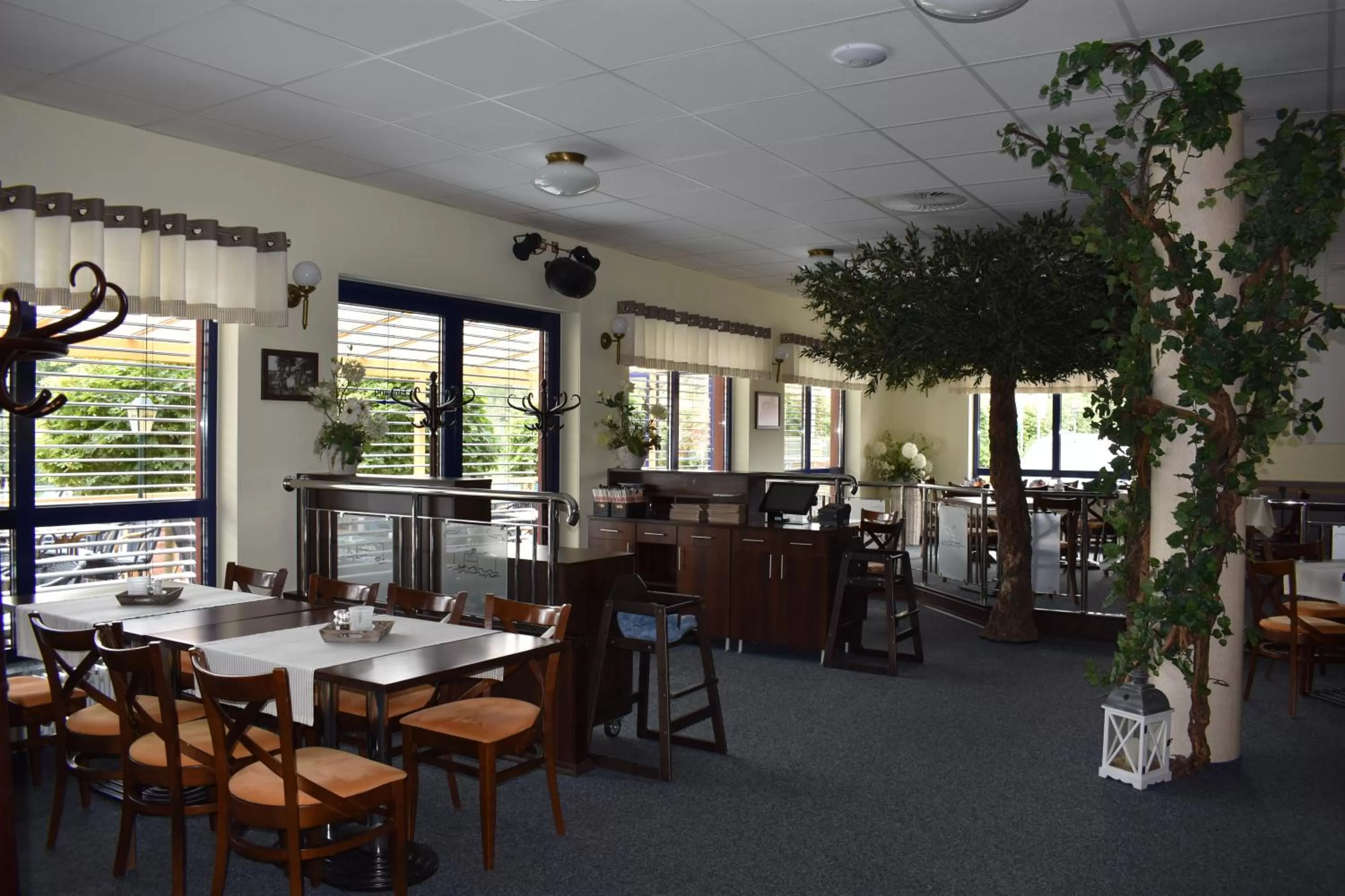 Restaurant/Places to Eat in Hotel garni "Am Hafen"