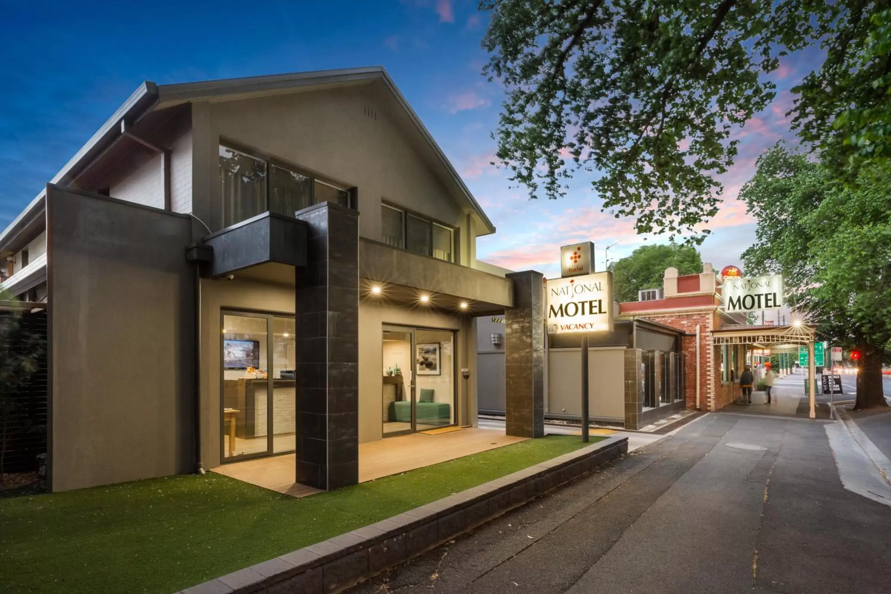 Property Building in National Hotel Complex Bendigo