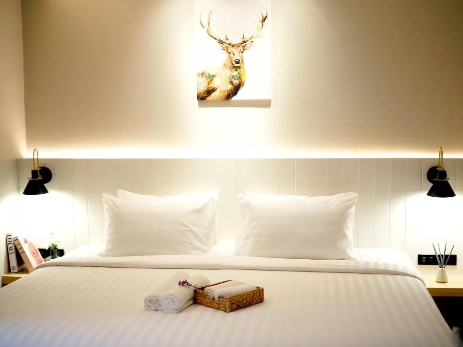 Bed in Ascella Bangkok Hotel