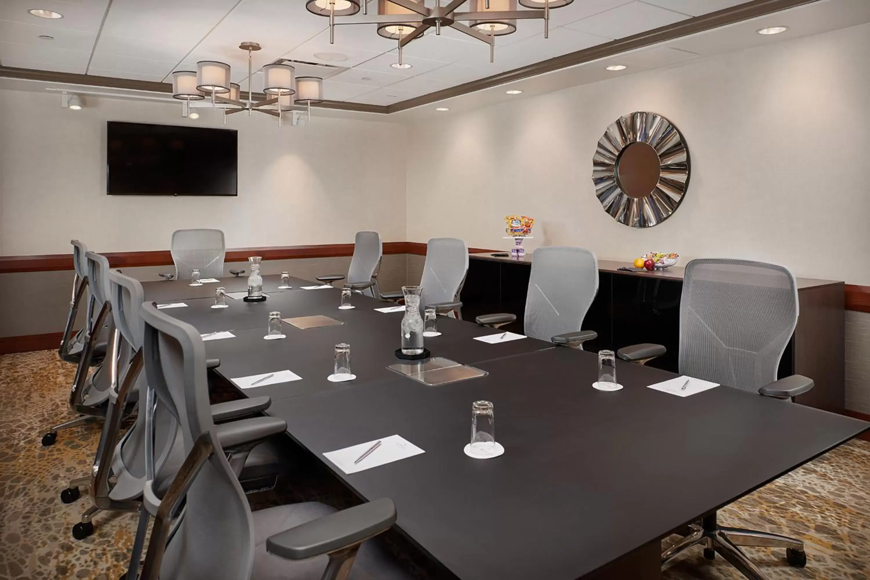 Meeting/conference room in The Merrill Hotel & Conference Center, Muscatine, a Tribute Portfolio Hotel