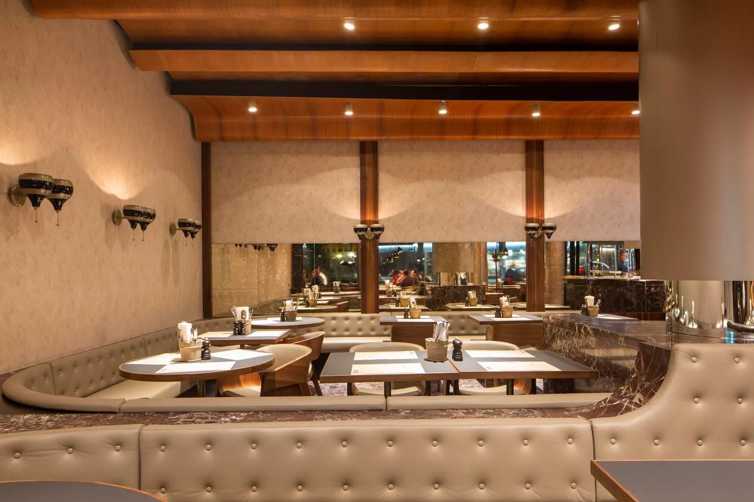 Restaurant/places to eat in Hotel Walhalla