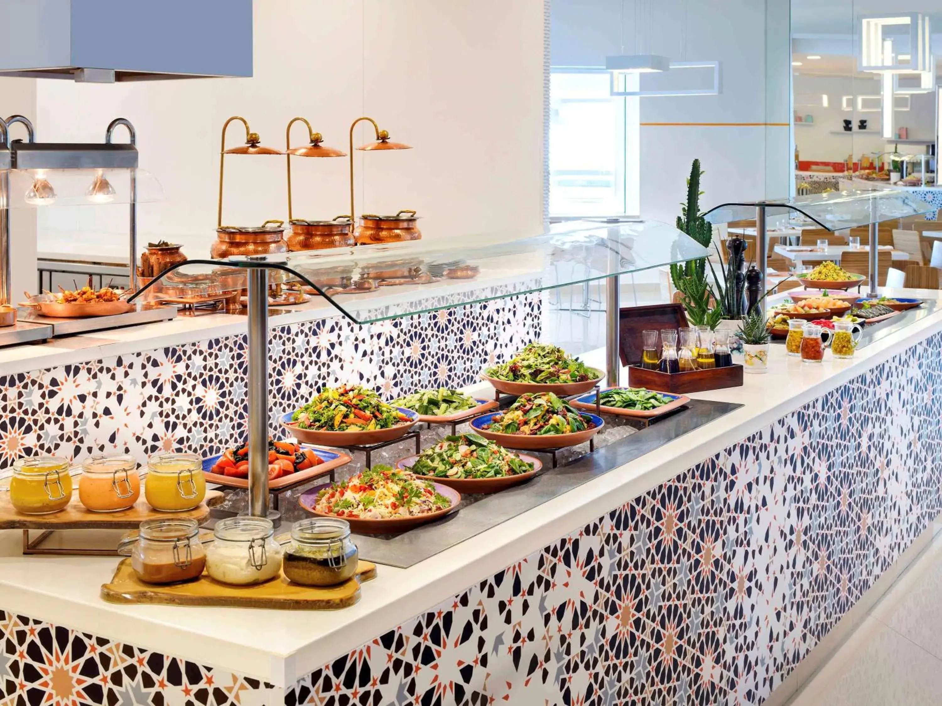 Restaurant/places to eat in Novotel Dubai Al Barsha