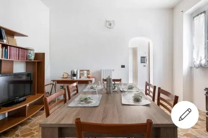 Dining Area in Albero della musica