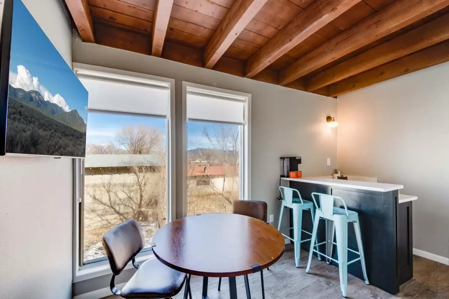 Seating area, Dining Area in Taos Motor Lodge